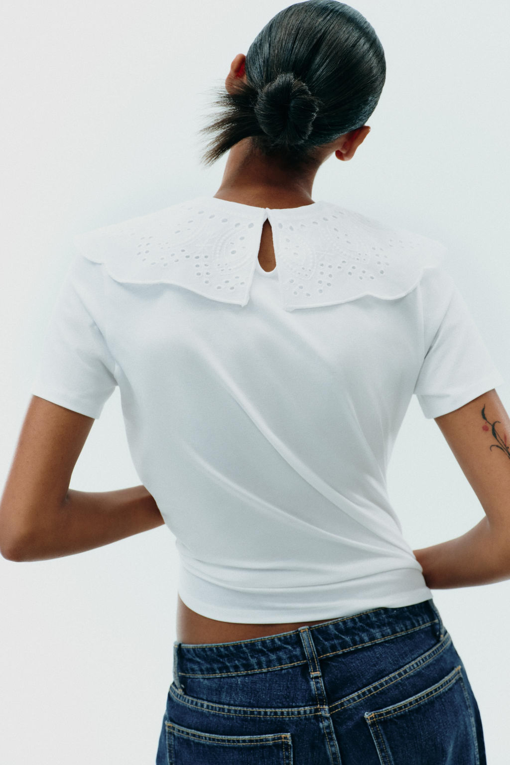 EMBROIDERED PETER PAN COLLAR T-SHIRT - Zara фото 11