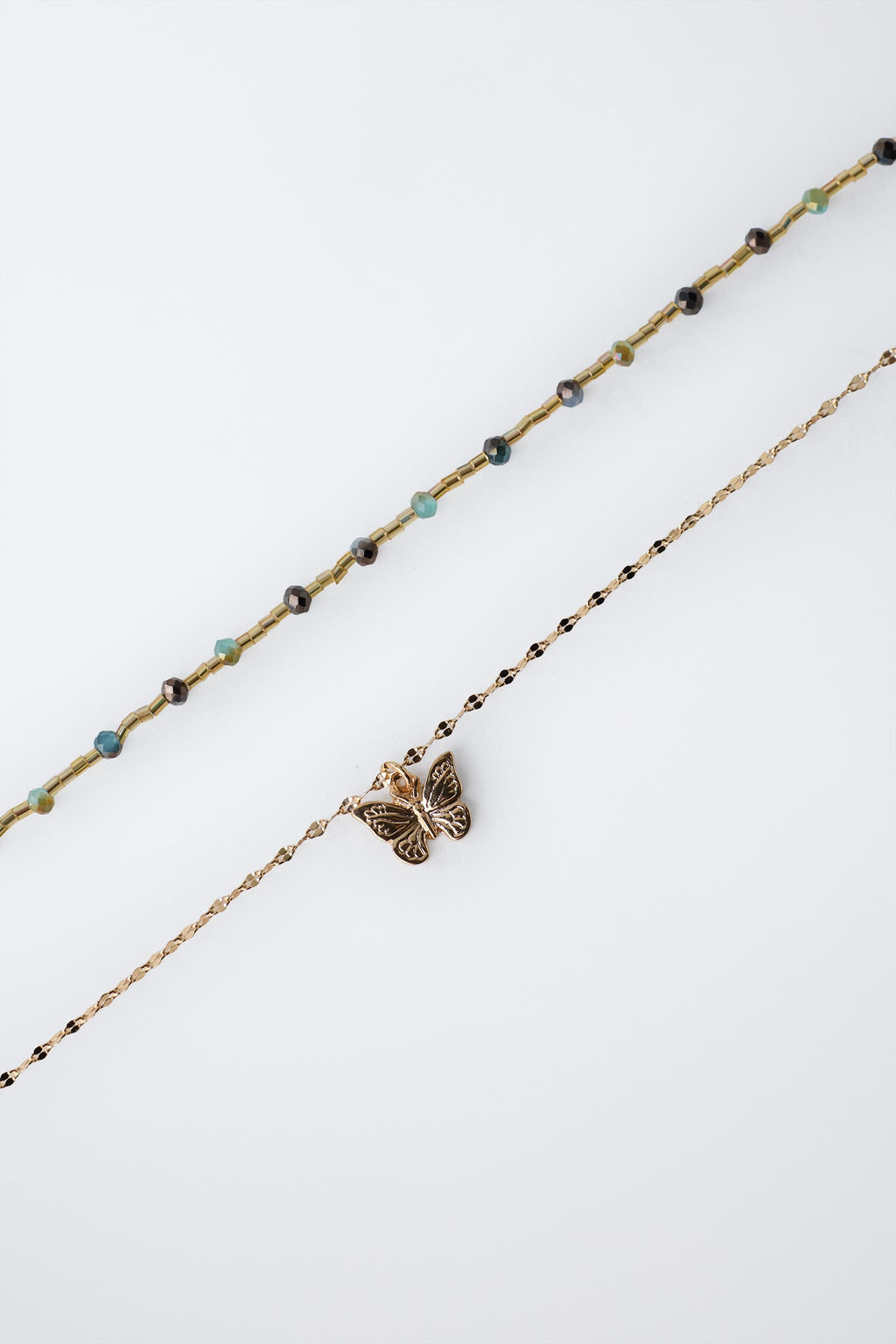 PACK OF TWO NECKLACES WITH BUTTERFLY BEADS - Zara фото 3