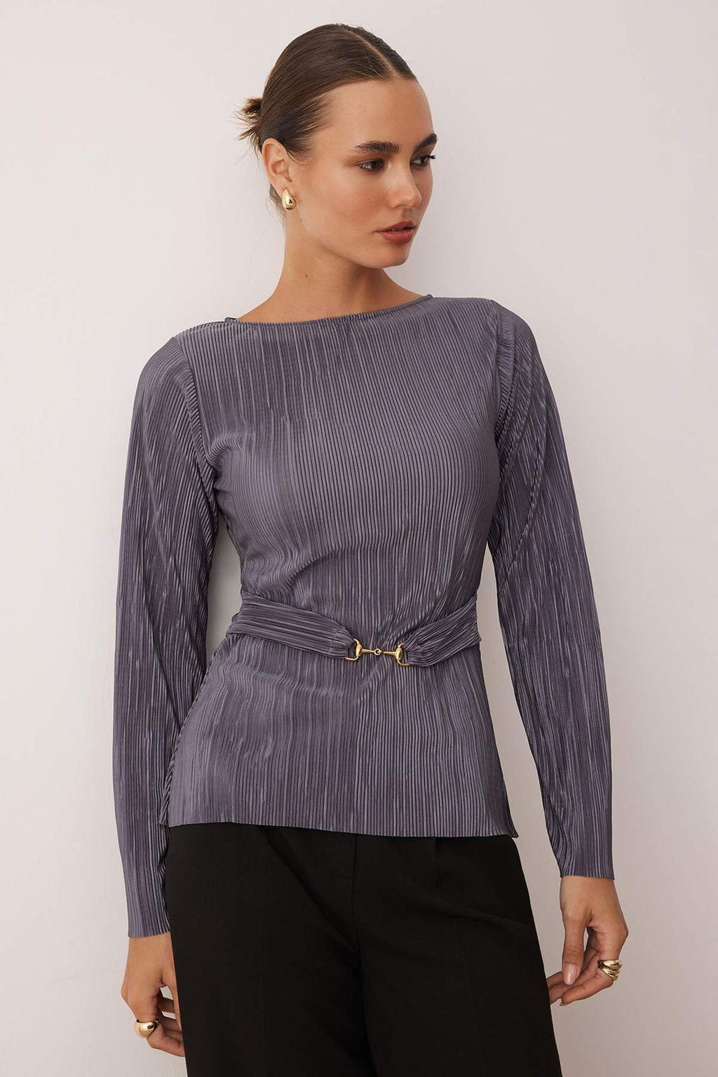 Antrasit Fitted/Vucuda Oturan Aksesuar Detayl? Pilise Dik Yaka Esnek Orme Bluz TWOAW26BZ00112