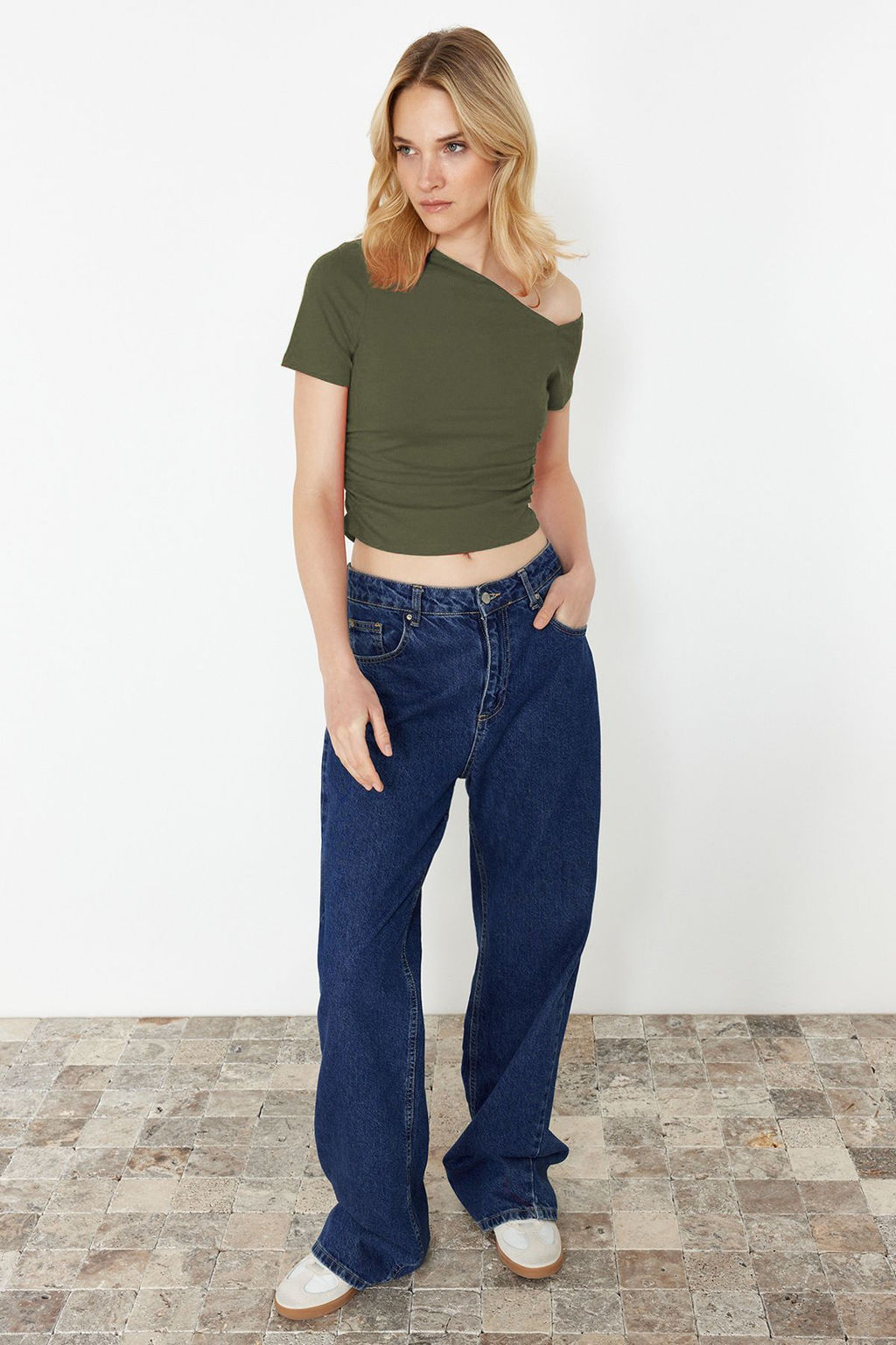 Trendyolmilla Siyah Buzgulu Asimetrik Yaka Esnek Orme Bluz TWOSS24BZ00073 фото 8