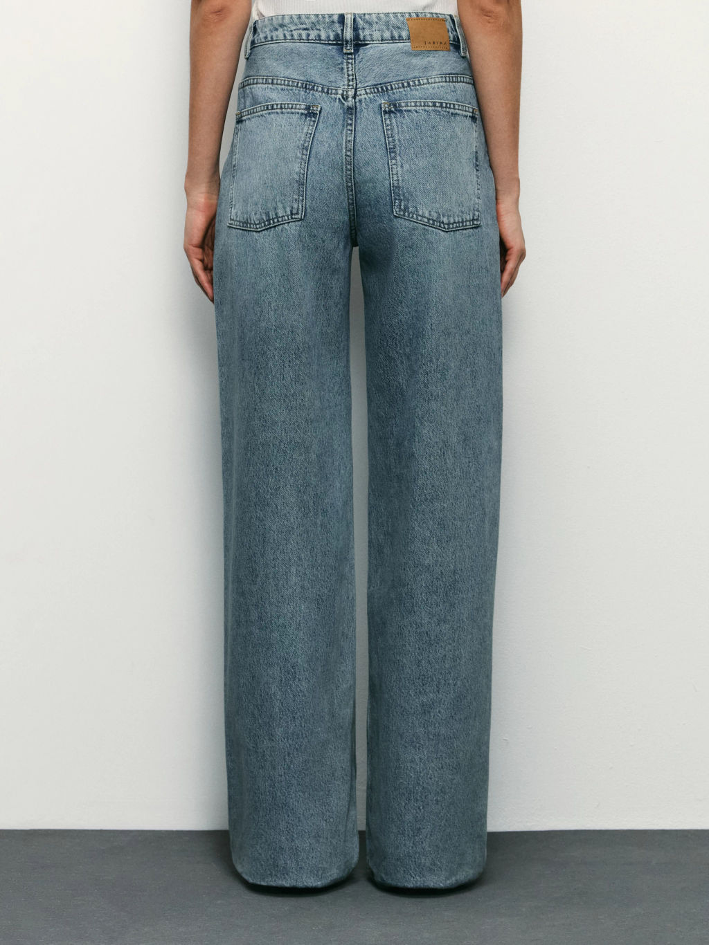 Джинсы wide loose со средней посадкой / Zarina  фото 4