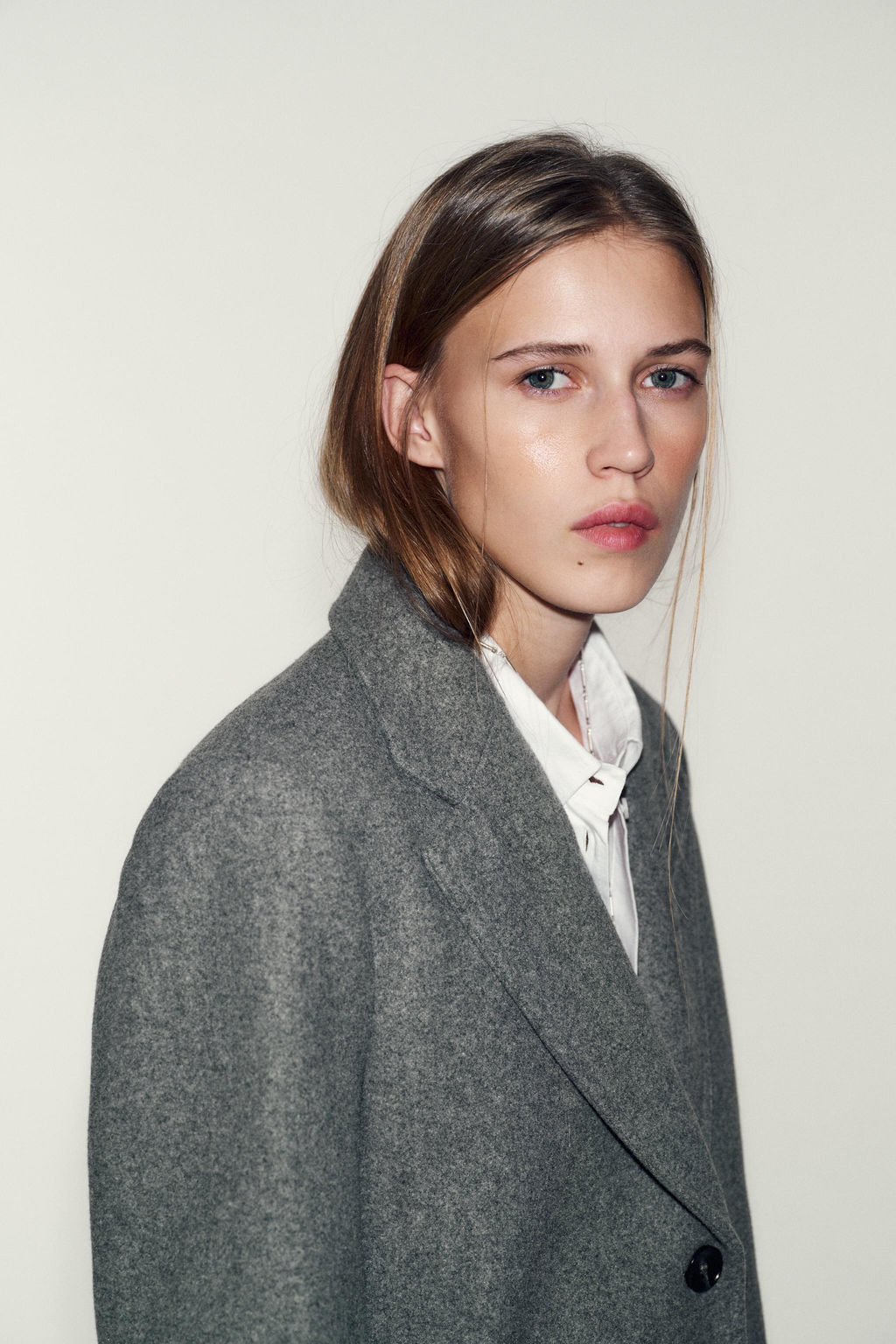 SOFT SHOULDER PAD COAT