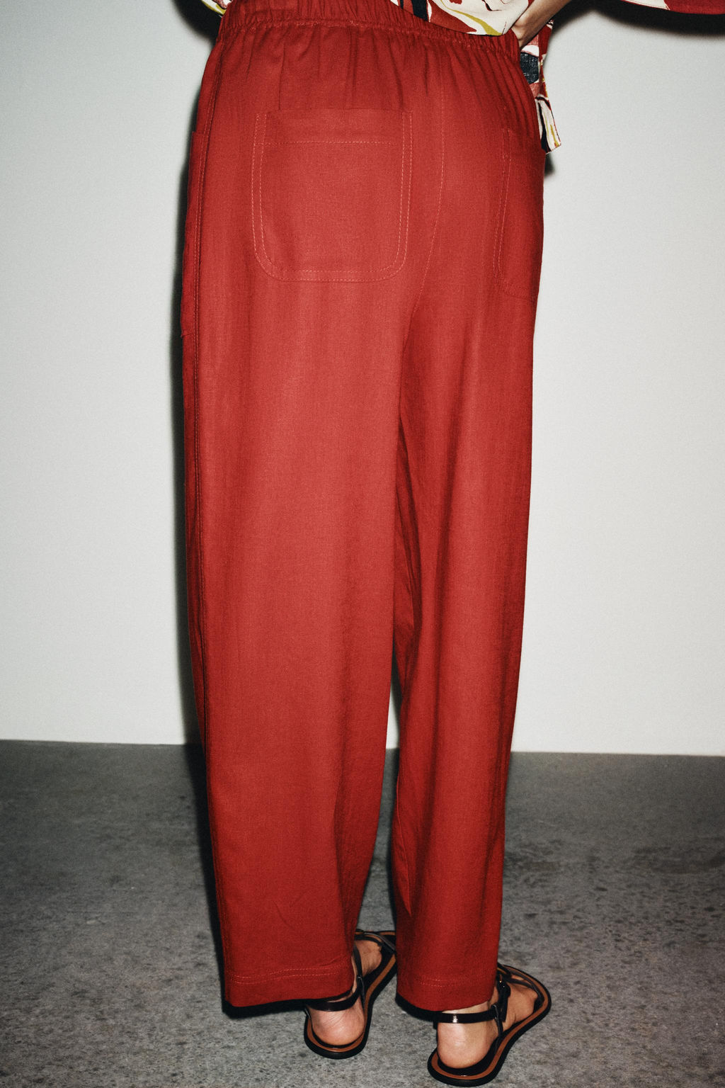 LINEN BLEND TROUSERS WITH BEADED DRAWSTRING - Zara фото 3