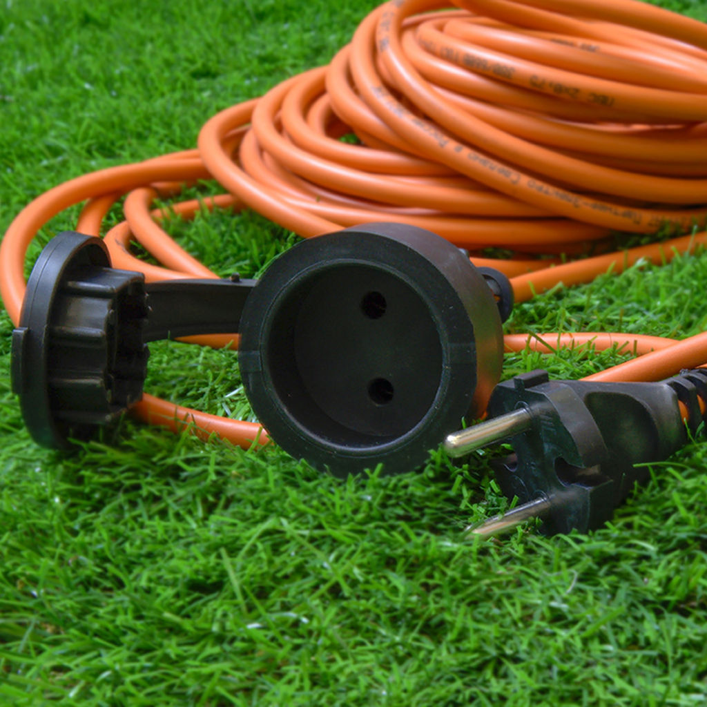 UG /UCK-1N/2x0,75/10M/O IP44 ORANGE Удлинитель силовой в бухте, б/з, 1гнездо, 10м (ПВС 2х0,75), 6A. Оранжевый. TМ Uniel