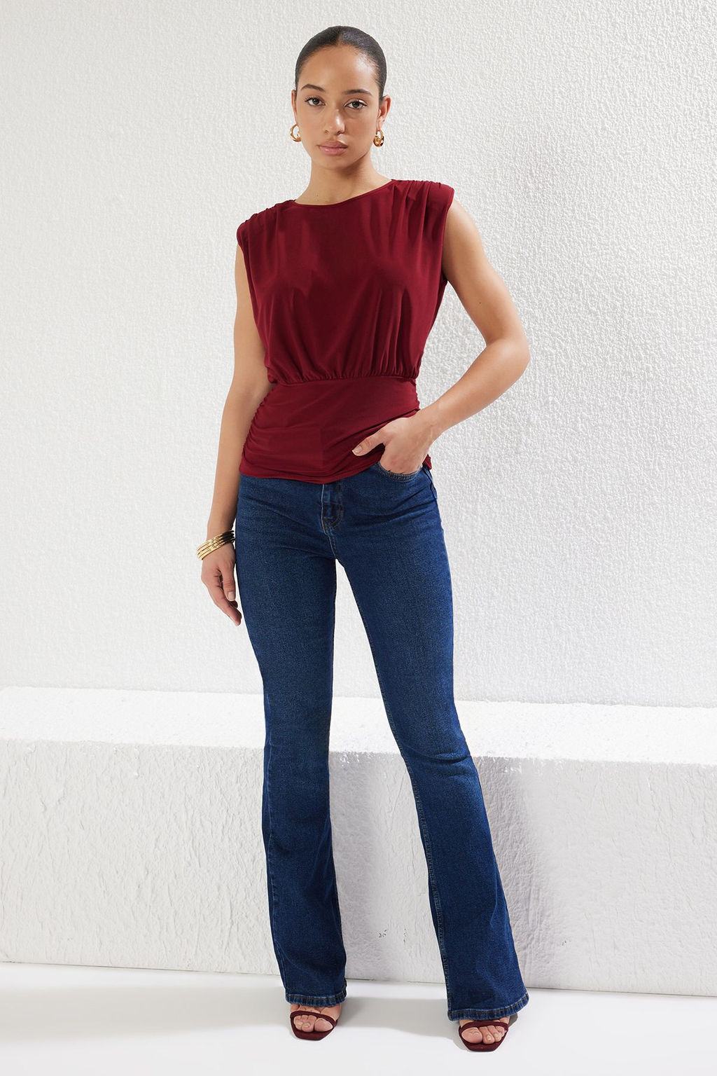 Bordo Vatkal? Buzgu/Drape Detayl? S?f?r Kol Belden Oturmal? Dokumlu Orme Bluz TWOSS25BZ00031 - Trendyolmilla фото 2