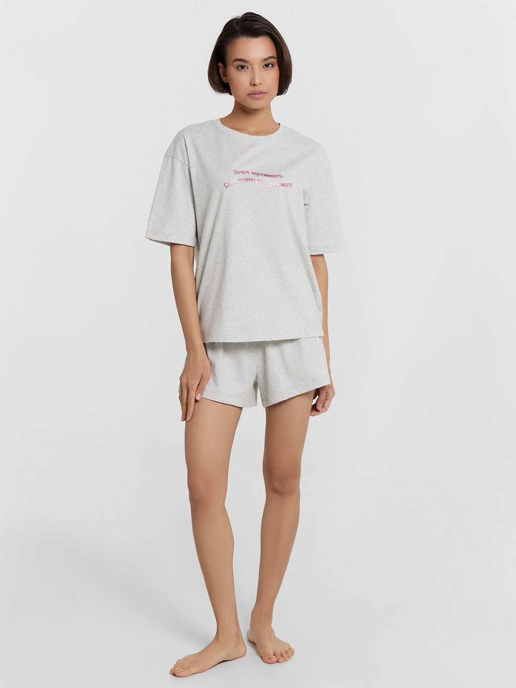 Комплект домашний Mark Formelle x Ольга Бузова серый с надписью "Зачем переживать, если можно не переживать"