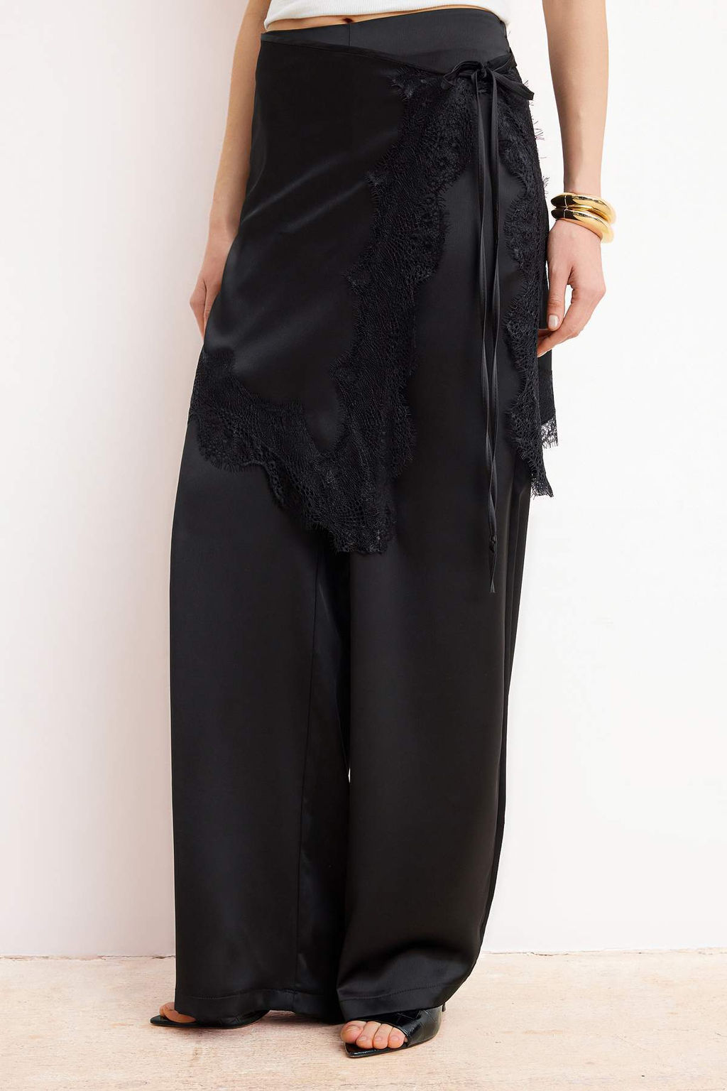Siyah Sal Detayl? Saten Wide Leg Saten Pantolon TPRSS26PL00007 - Trendyolmilla фото 3
