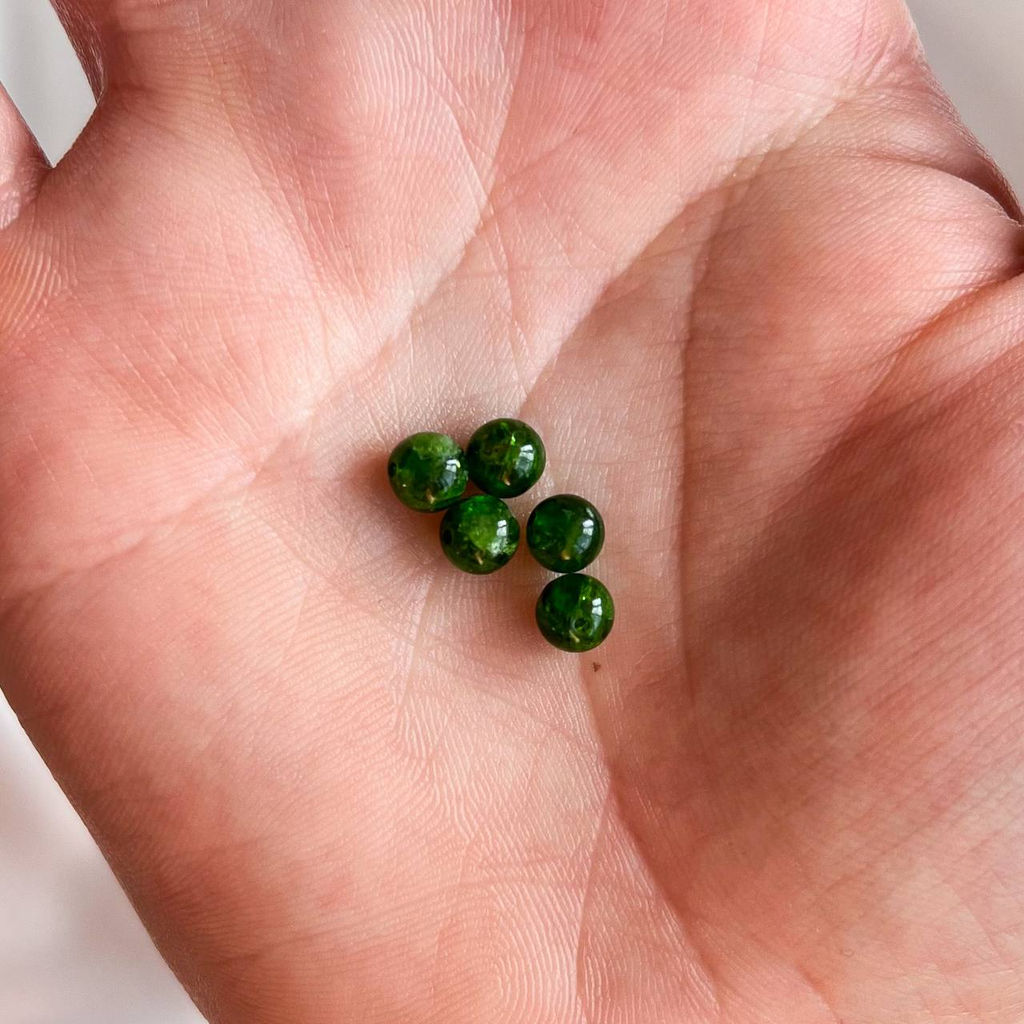 Бусины для украшений из Хромдиопсида (5 шт)