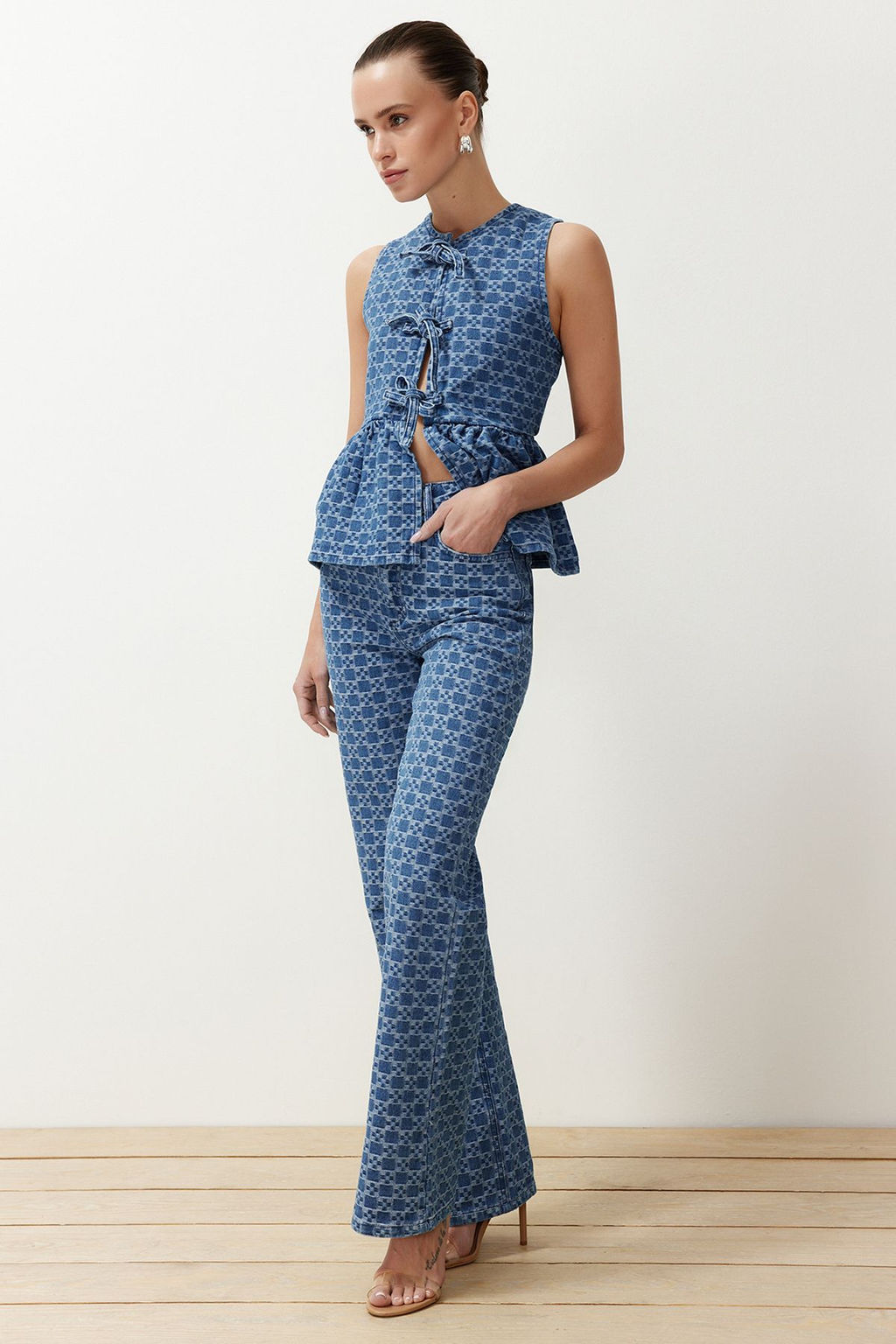 Siyah Desenli Yuksek Bel Wide Leg Jeans TWOSS24JE00278 - Trendyolmilla фото 9