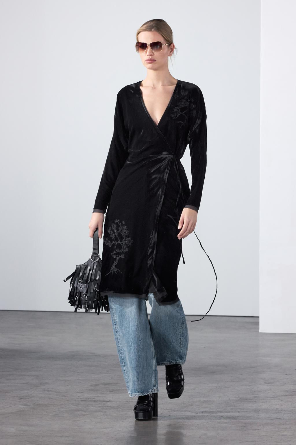 ZW COLLECTION EMBROIDERED VELVET KIMONO - Zara фото 4