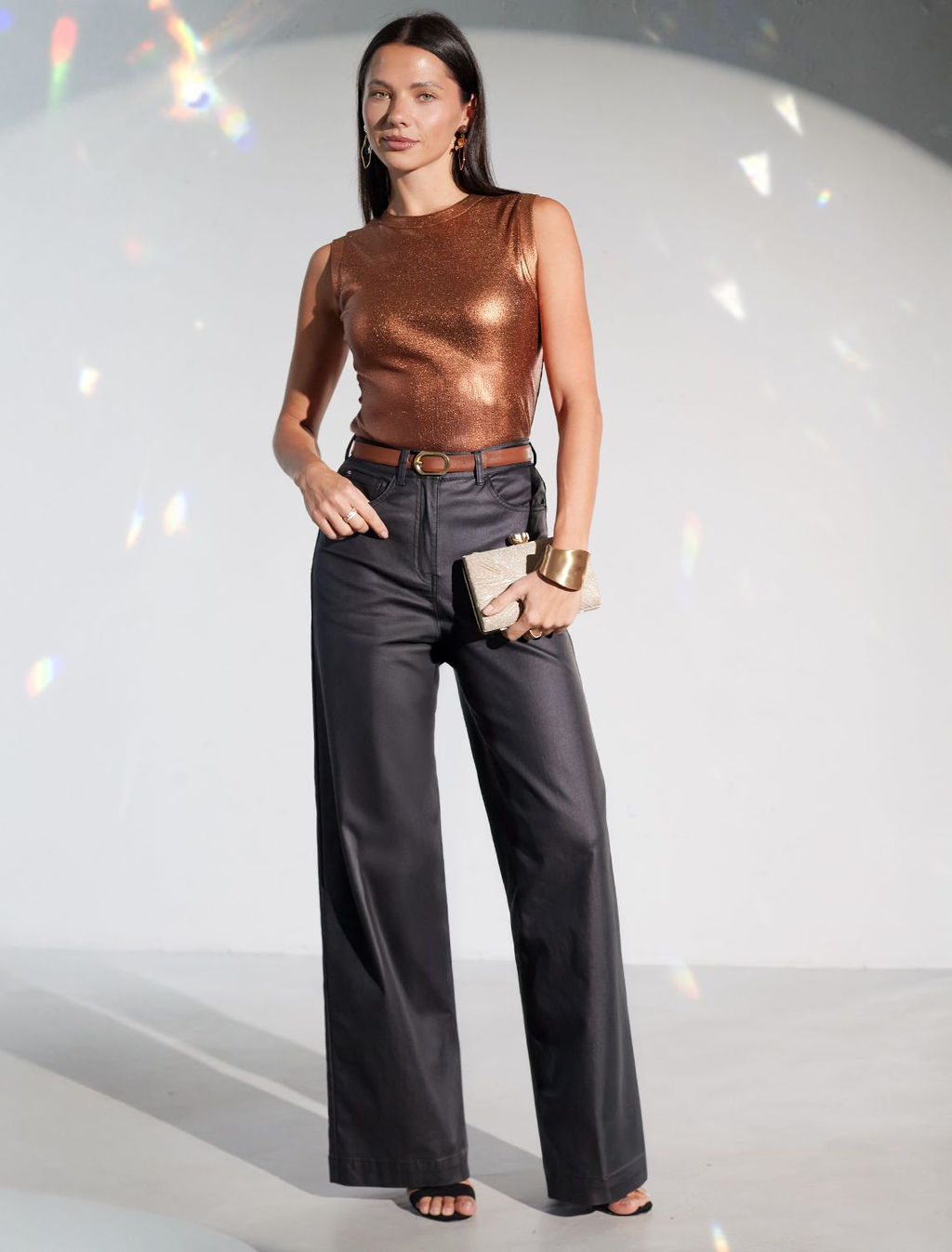 Топ с закрытым декольте из хлопка с эластаном в рубчик с матовым покрытием металлик - Vilatte фото 4