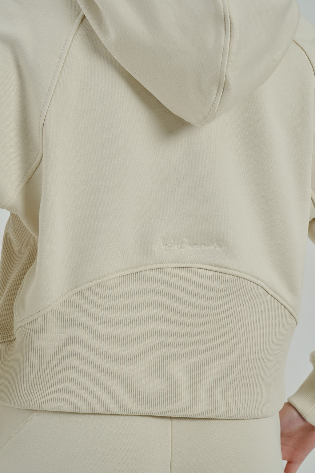 Худи Серый COMMUTE Sweat Hoodie