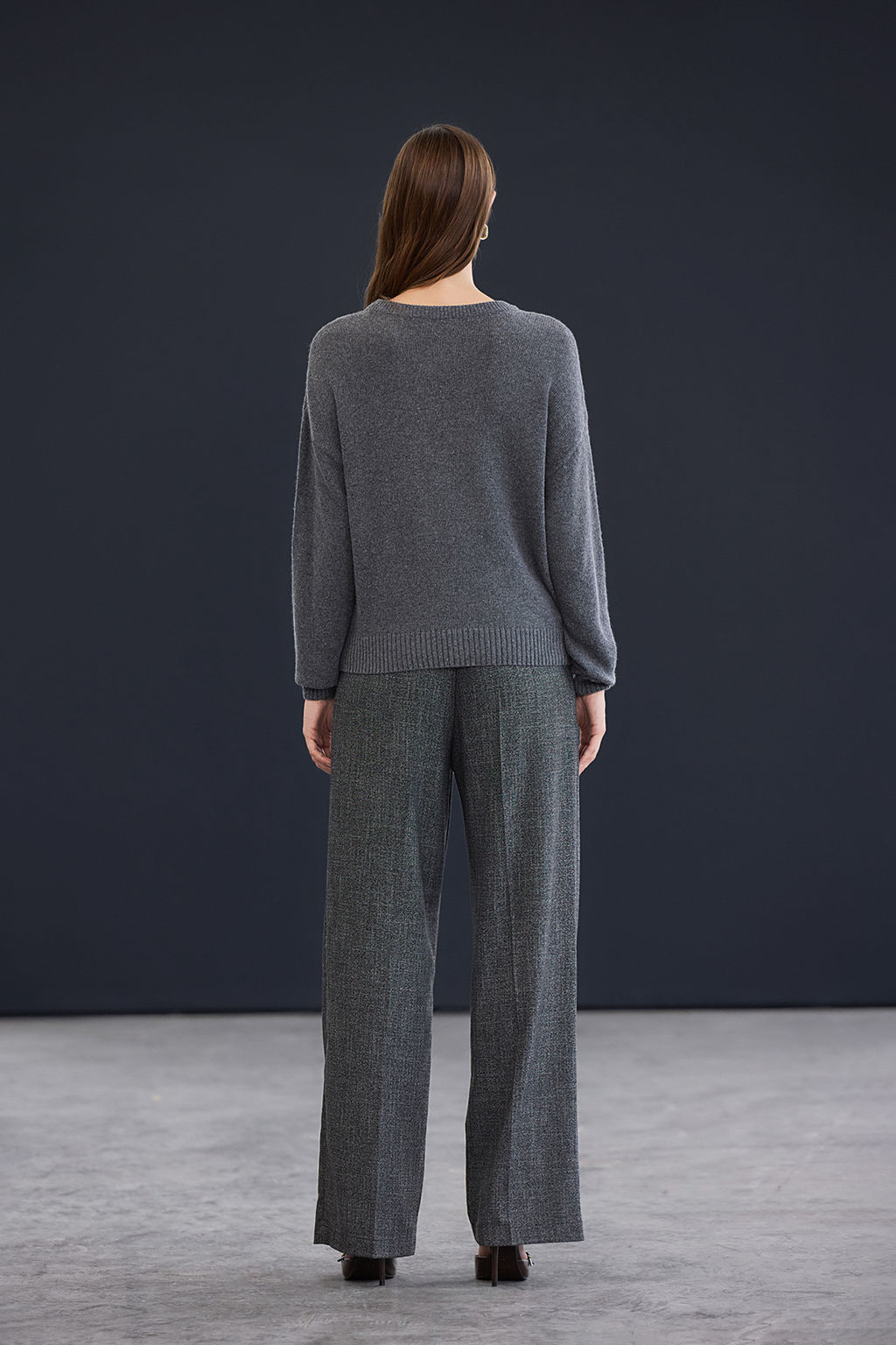 Trendyol Studio Kahverengi Kasmir Kar?s?ml? Bisiklet Yaka Triko Kazak TWOAW26KZ00251 - Trendyolmilla фото 7