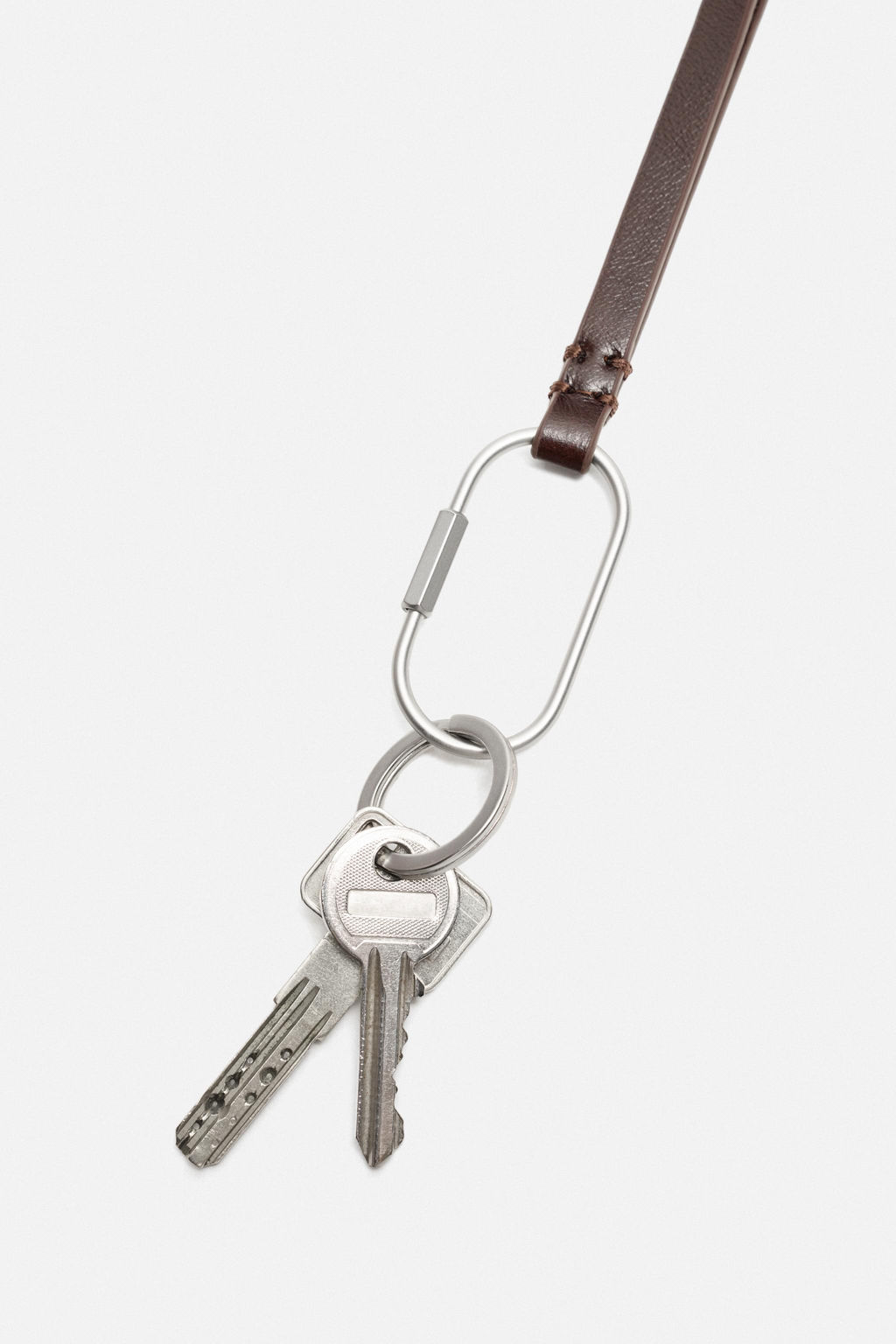 LEATHER PENDANT KEYRING - Zara фото 5