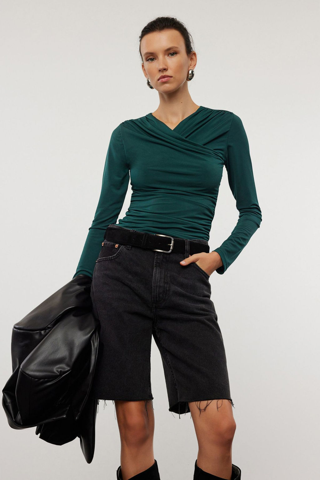Zumrut Yesili Buzgu/Drape Detayl? Fitted/Vucuda Oturan Uzun Kollu Esnek Orme Bluz TWOAW25BZ00105