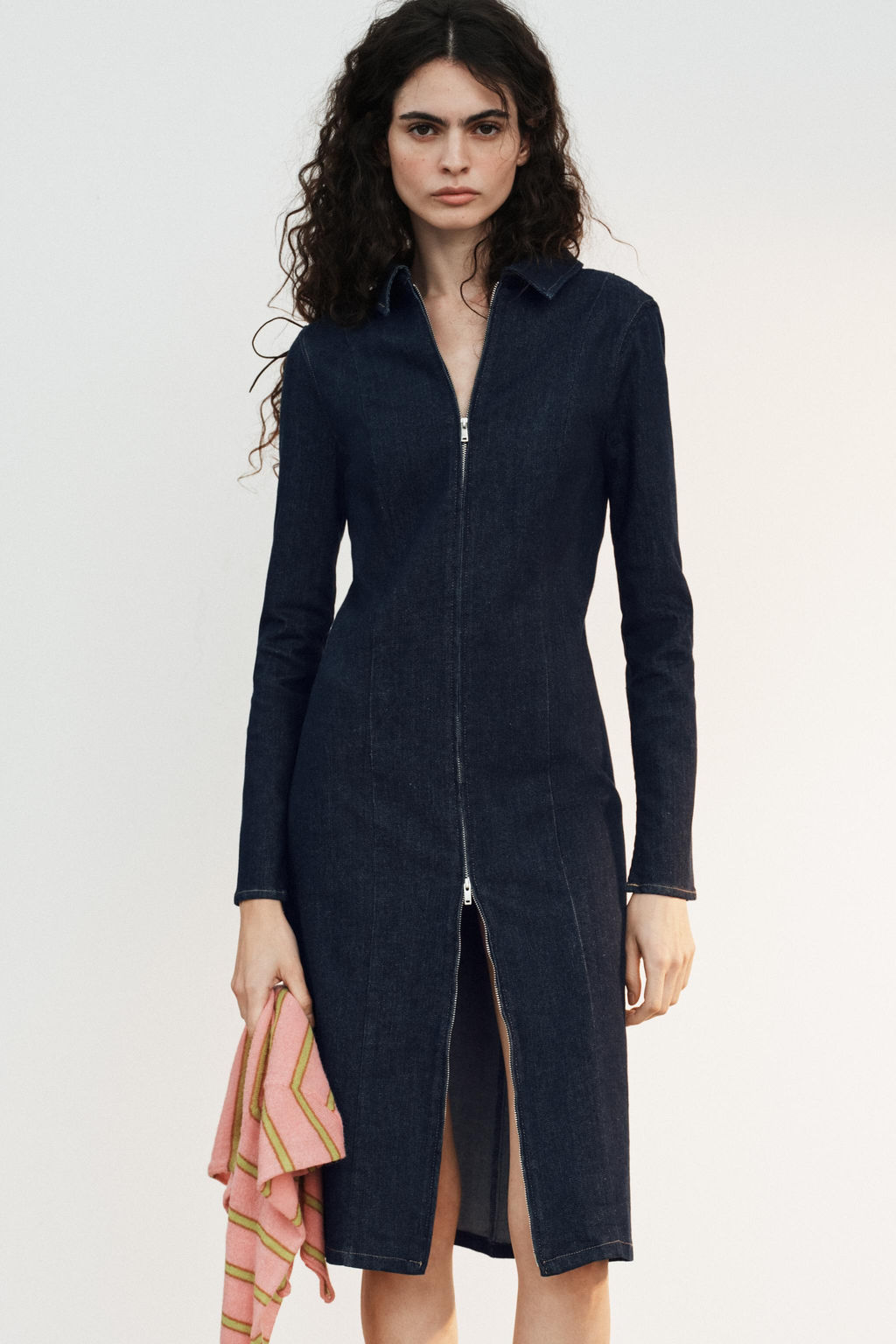 TRF DENIM DRESS - Zara фото 9