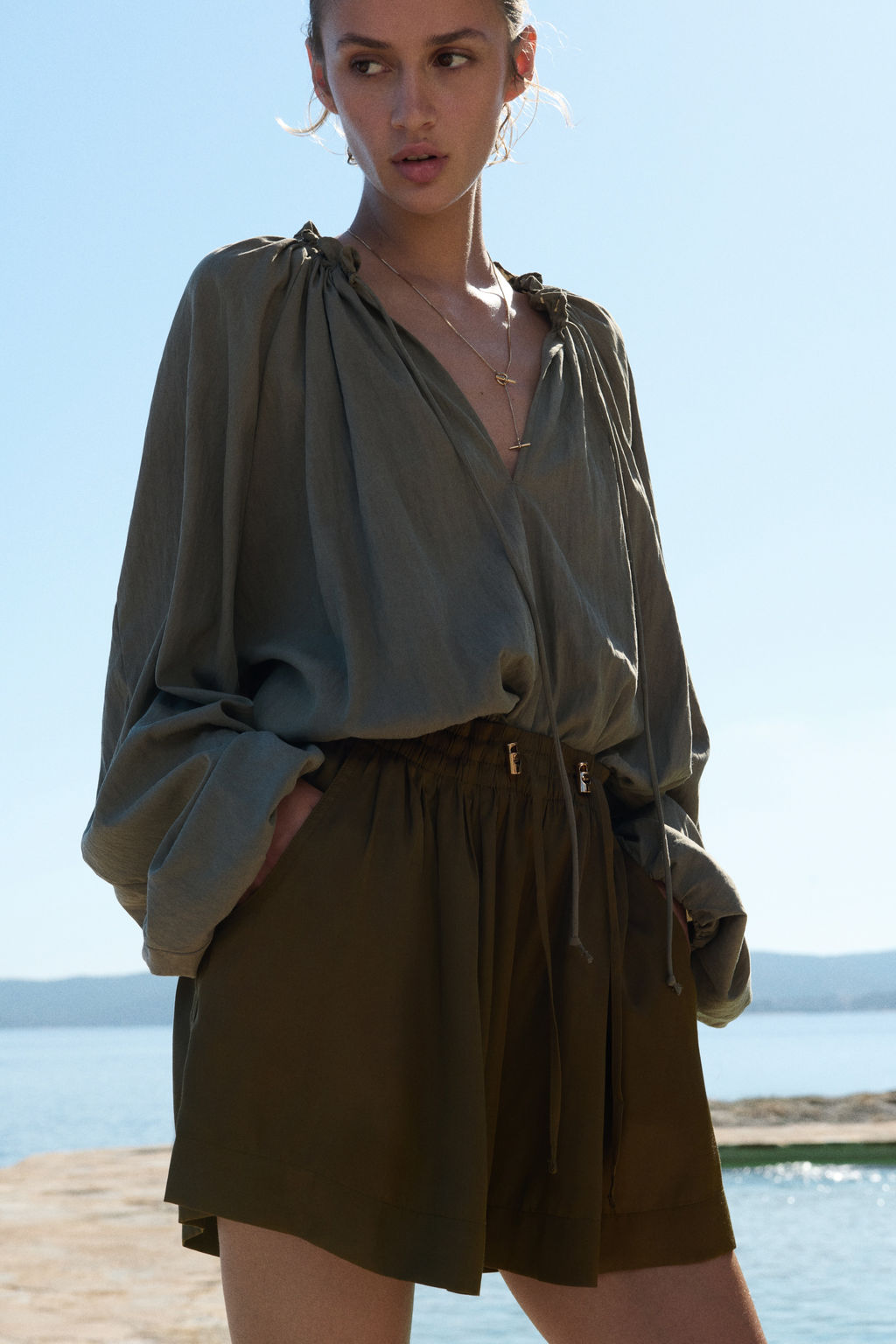 Pantal?n corto con cord?n de ajuste - H&m фото 3