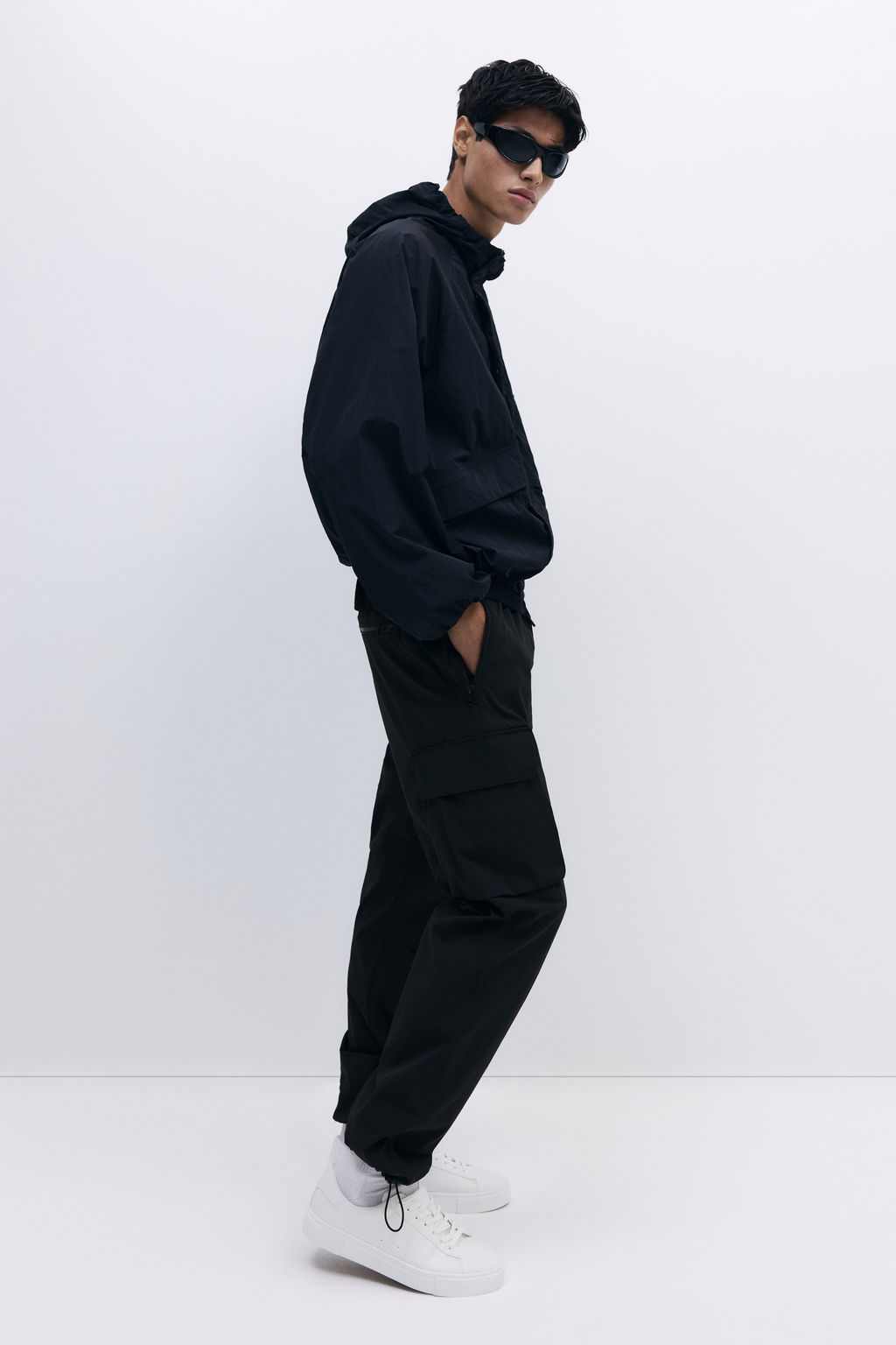 Pantal?n cargo de nailon Regular Fit - H&m фото 6