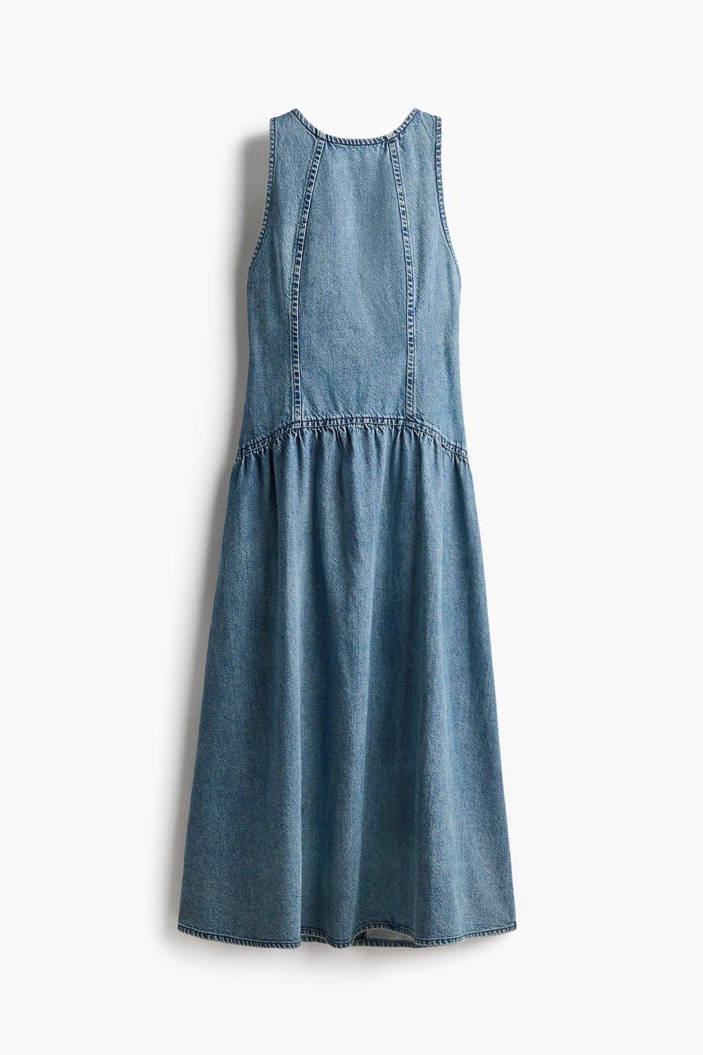 Vestido denim con falda acampanada