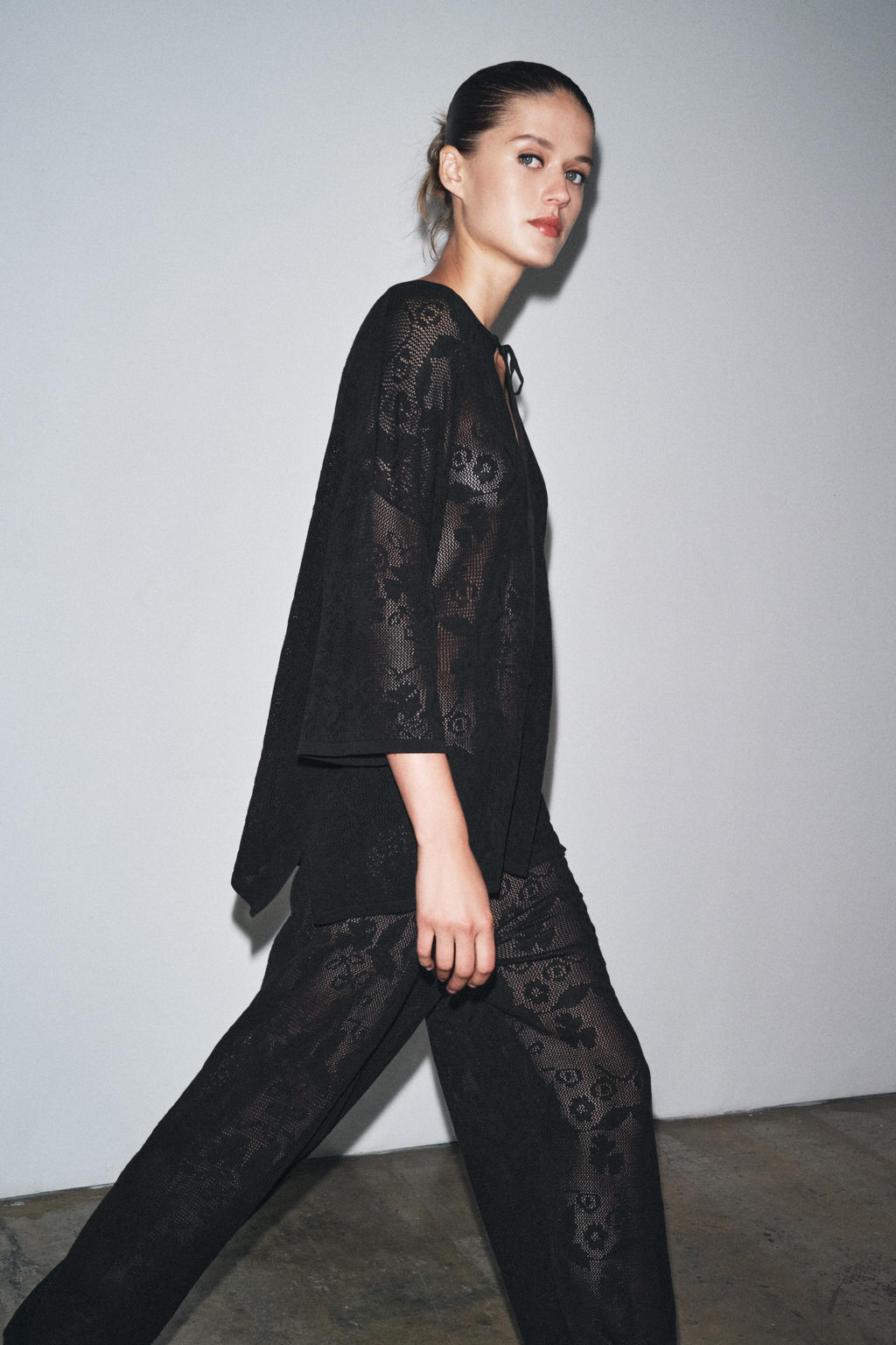 FLORAL STRUCTURE KNIT TROUSERS - Zara фото 5