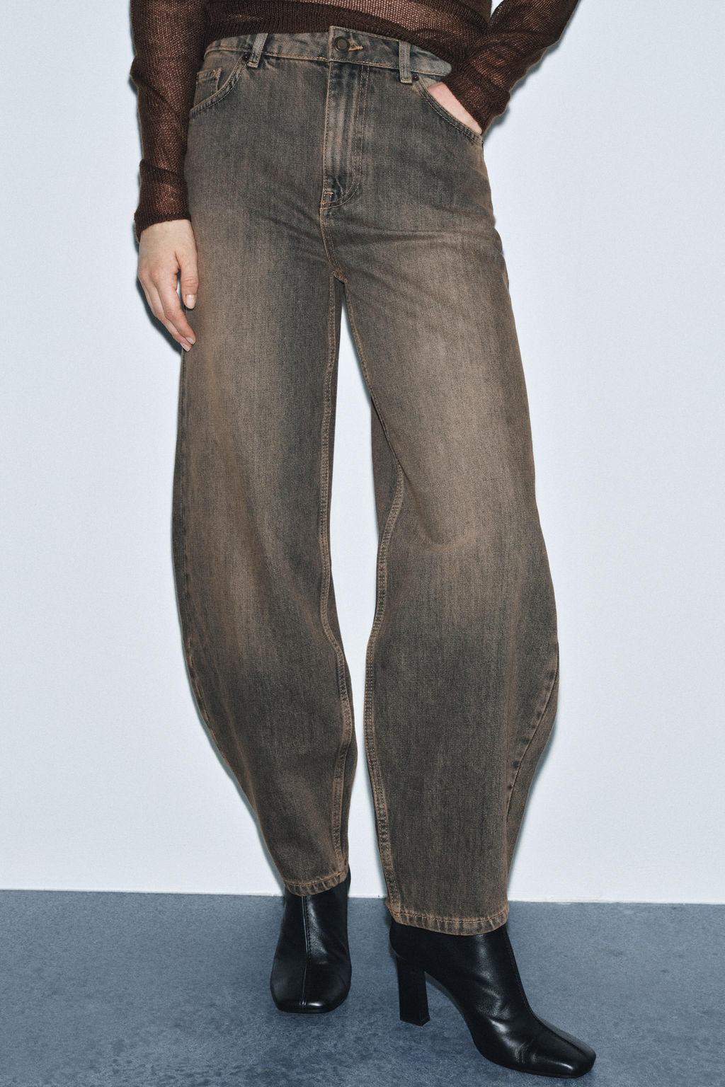 ZW COLLECTION MID-WAIST BARREL JEANS - Zara фото 2