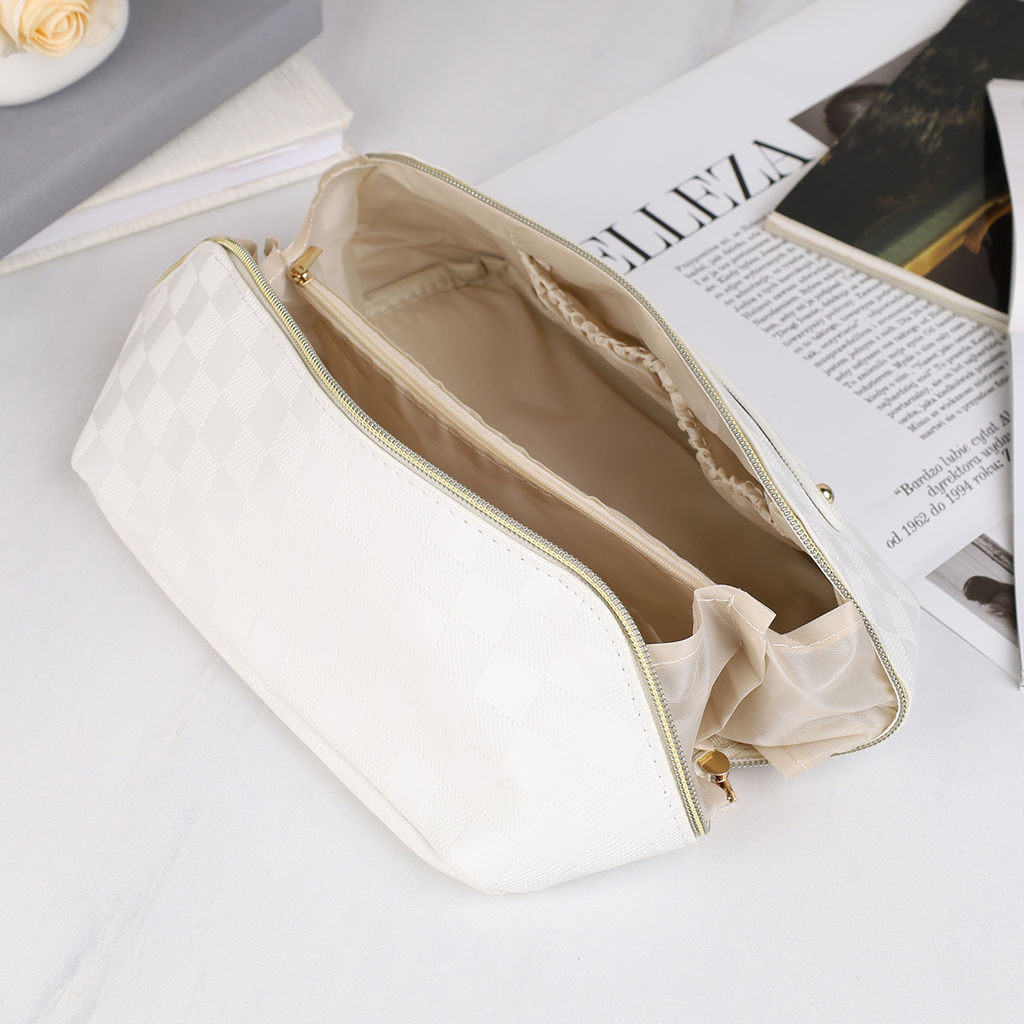 Косметичка 23,5х12 см / XN-012W /уп 50/белый - ГалеонТрейд фото 3