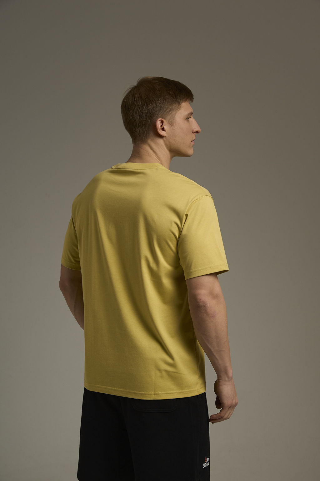 Футболка Желтый