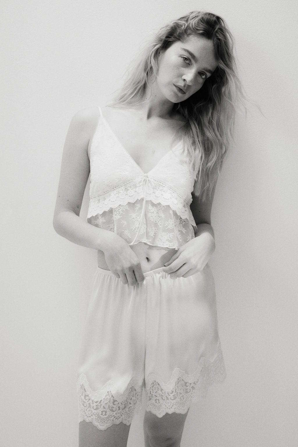 Pantal?n corto de pijama en sat?n con encaje - H&m фото 5