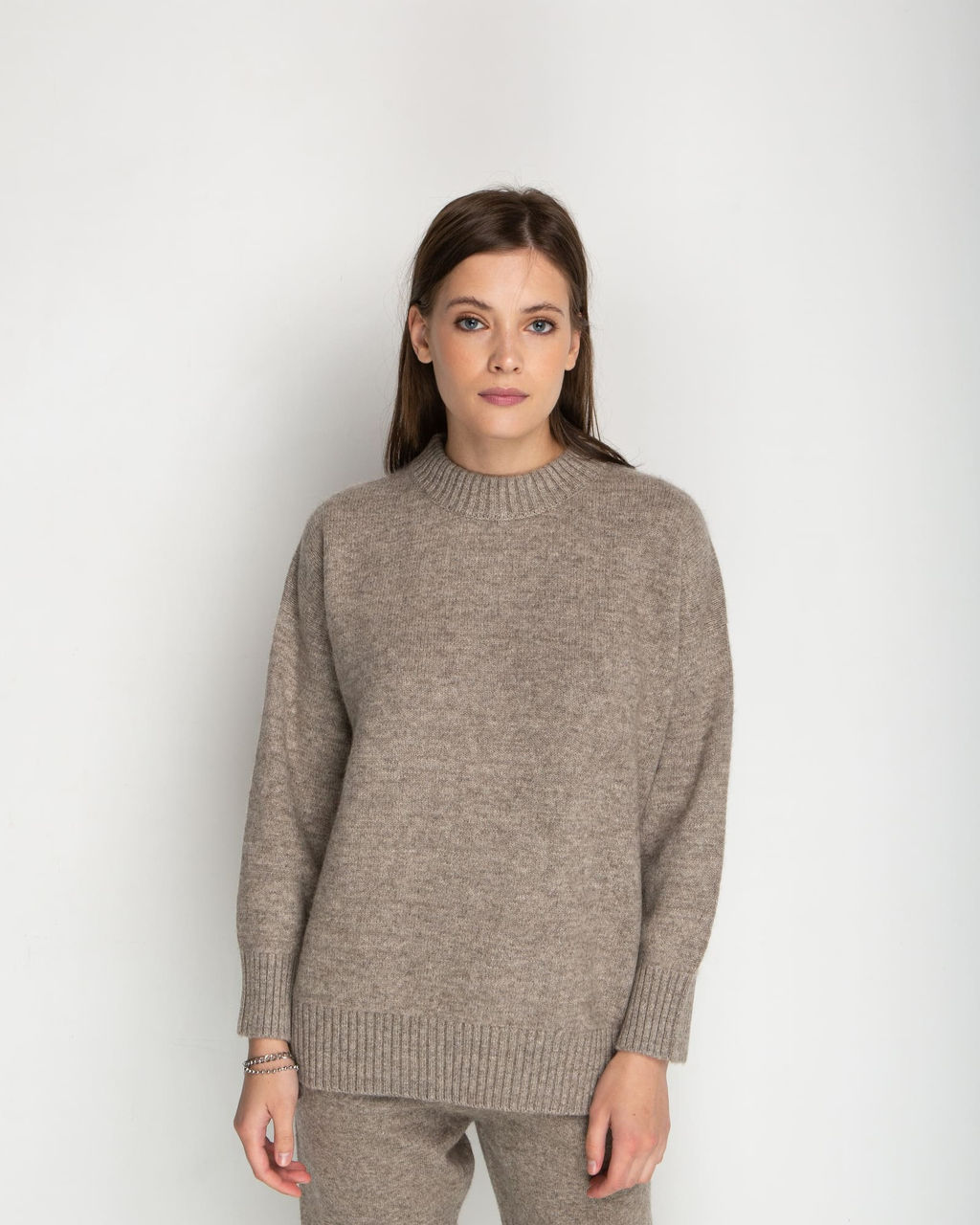 Джемпер из пуха яка 01141 серый