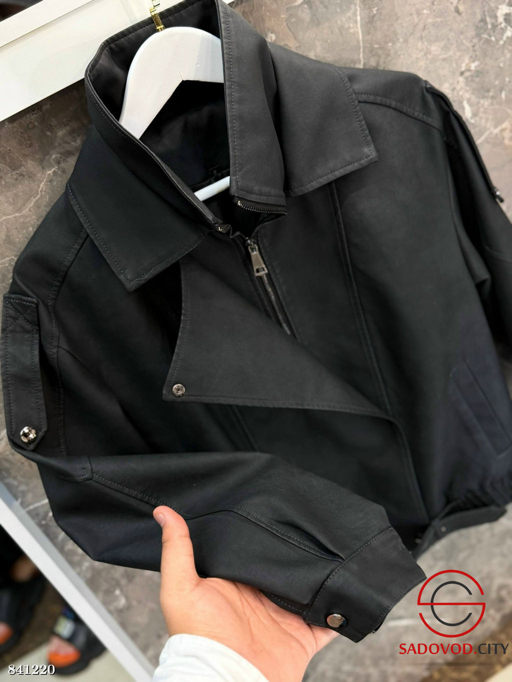 Кожаная куртка весенняя