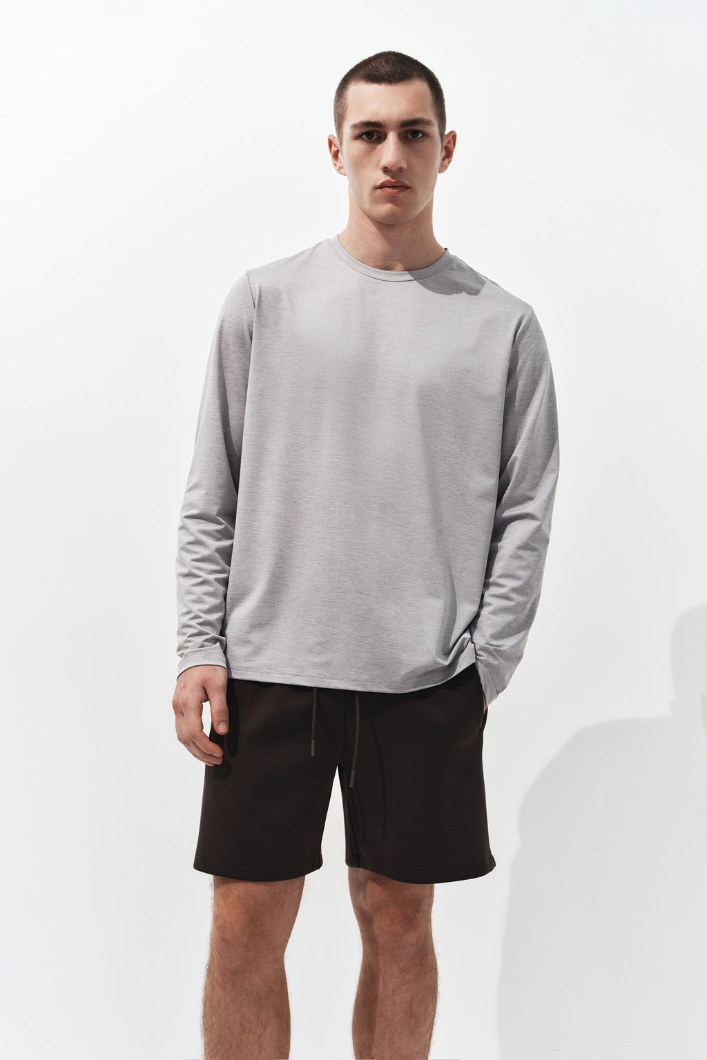 Bermudas de deporte efecto neopreno con DryMove - H&m фото 11