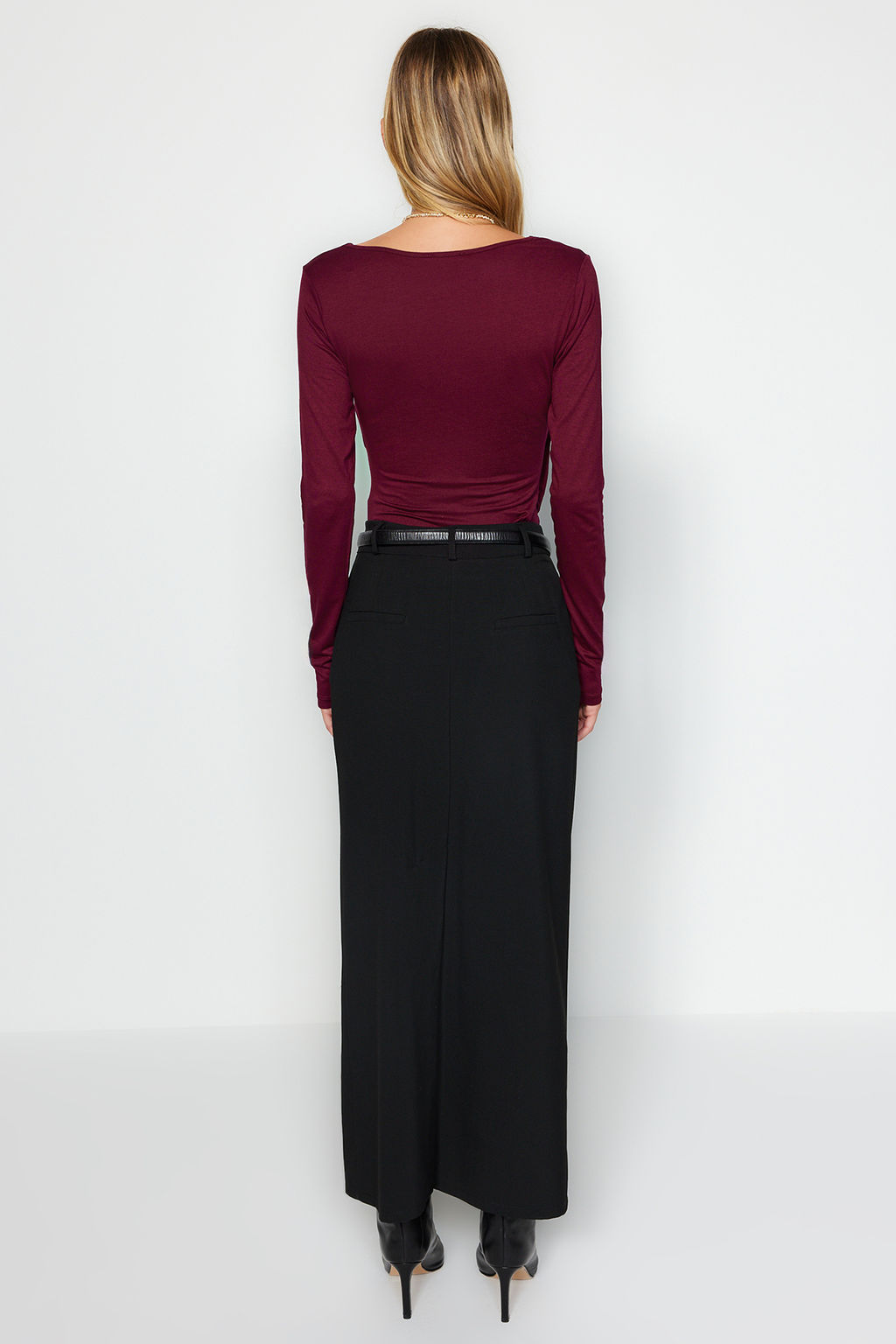 TRENDYOLMILLA Bordo Fitted/Vucuda Oturan Viskoz Buzgulu V Yaka Esnek C?tc?tl? Orme Body TWOAW24BD00045 фото 6