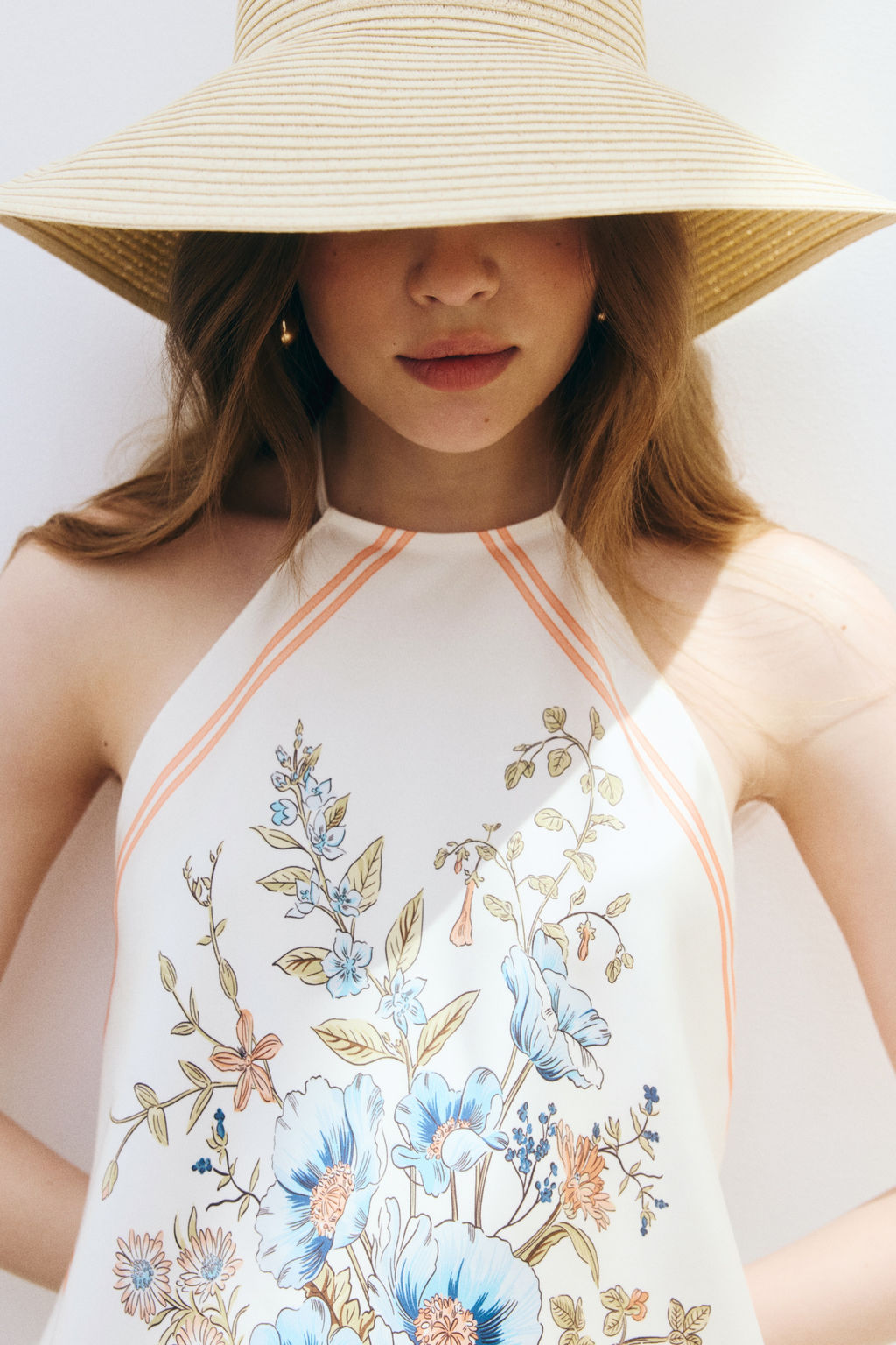Top asim?trico de sat?n con escote halter - H&m фото 2