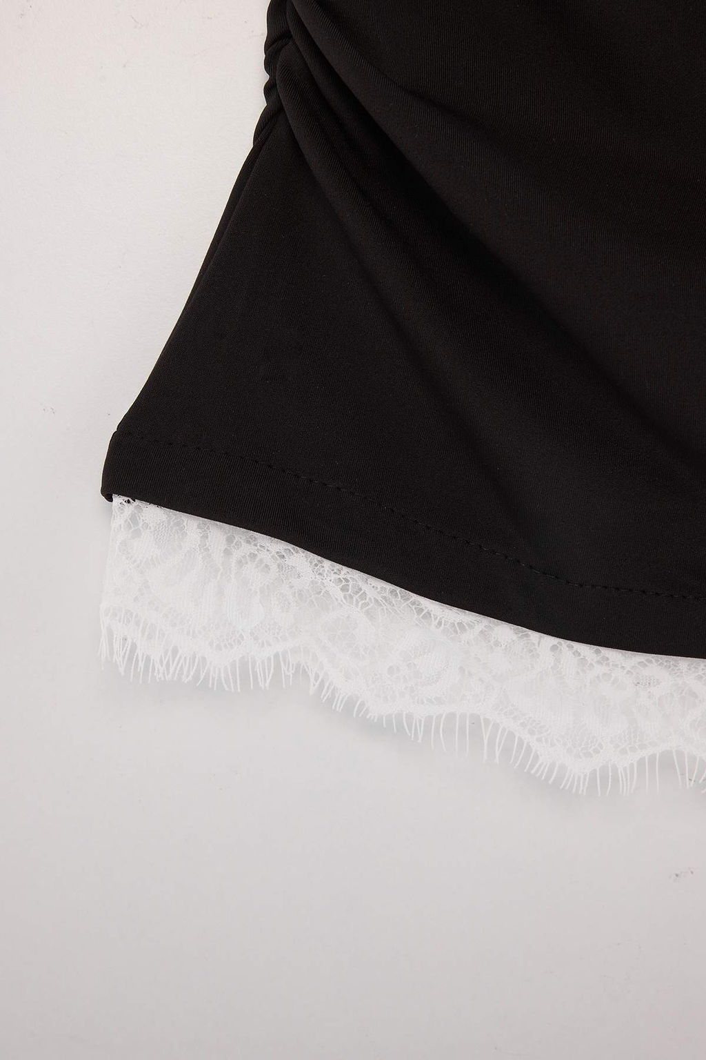 Siyah Slogan Fitted Dik Yaka Standart Kol K_sa Crop Yumu_ak _rme T-Shirt TWOSS26TS00355 - Trendyolmilla фото 4