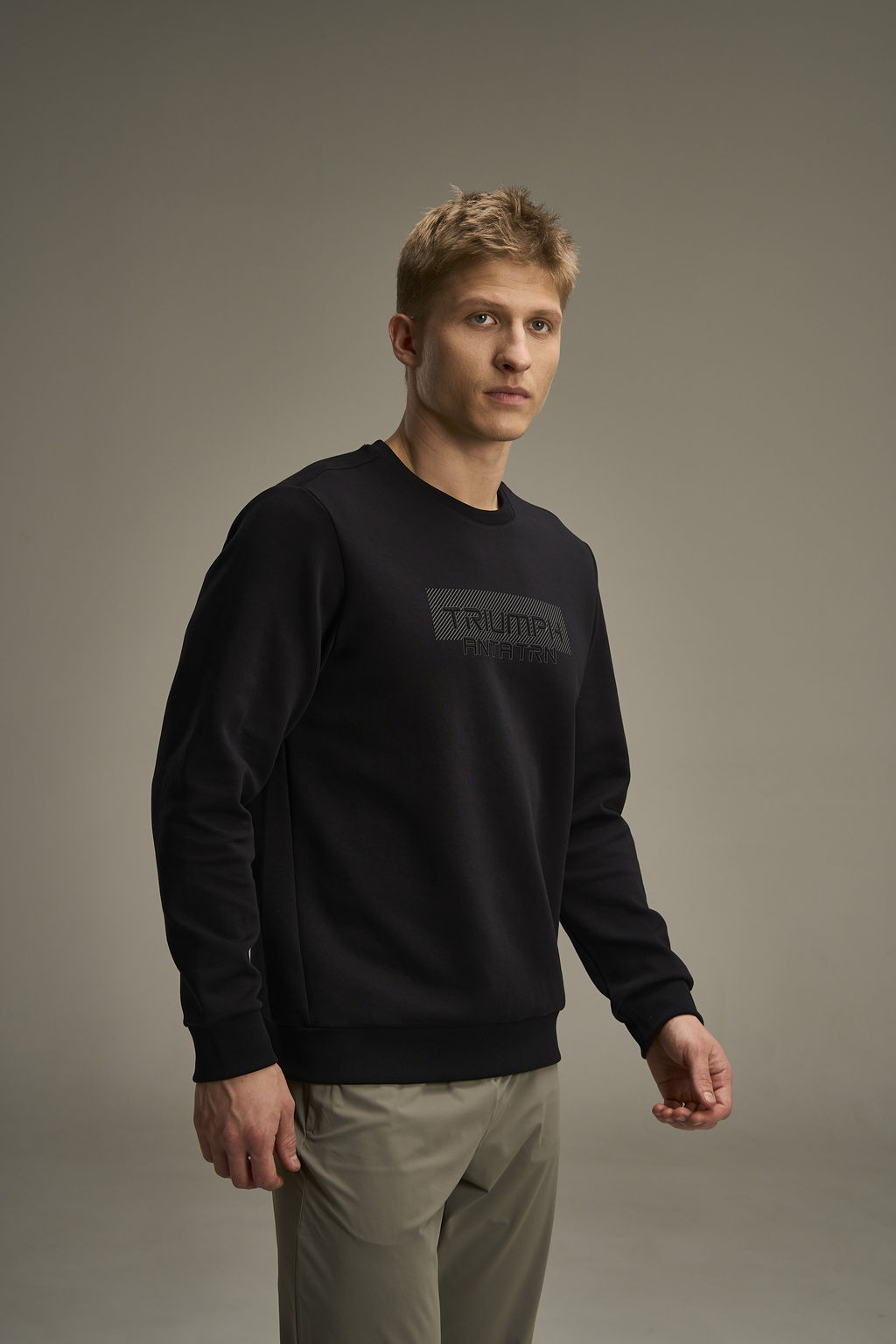 Свитшот Черный - Anta фото 2