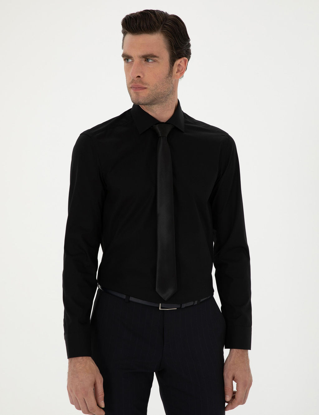 Черная классическая хлопковая рубашка приталенного кроя - Cacharel фото 3