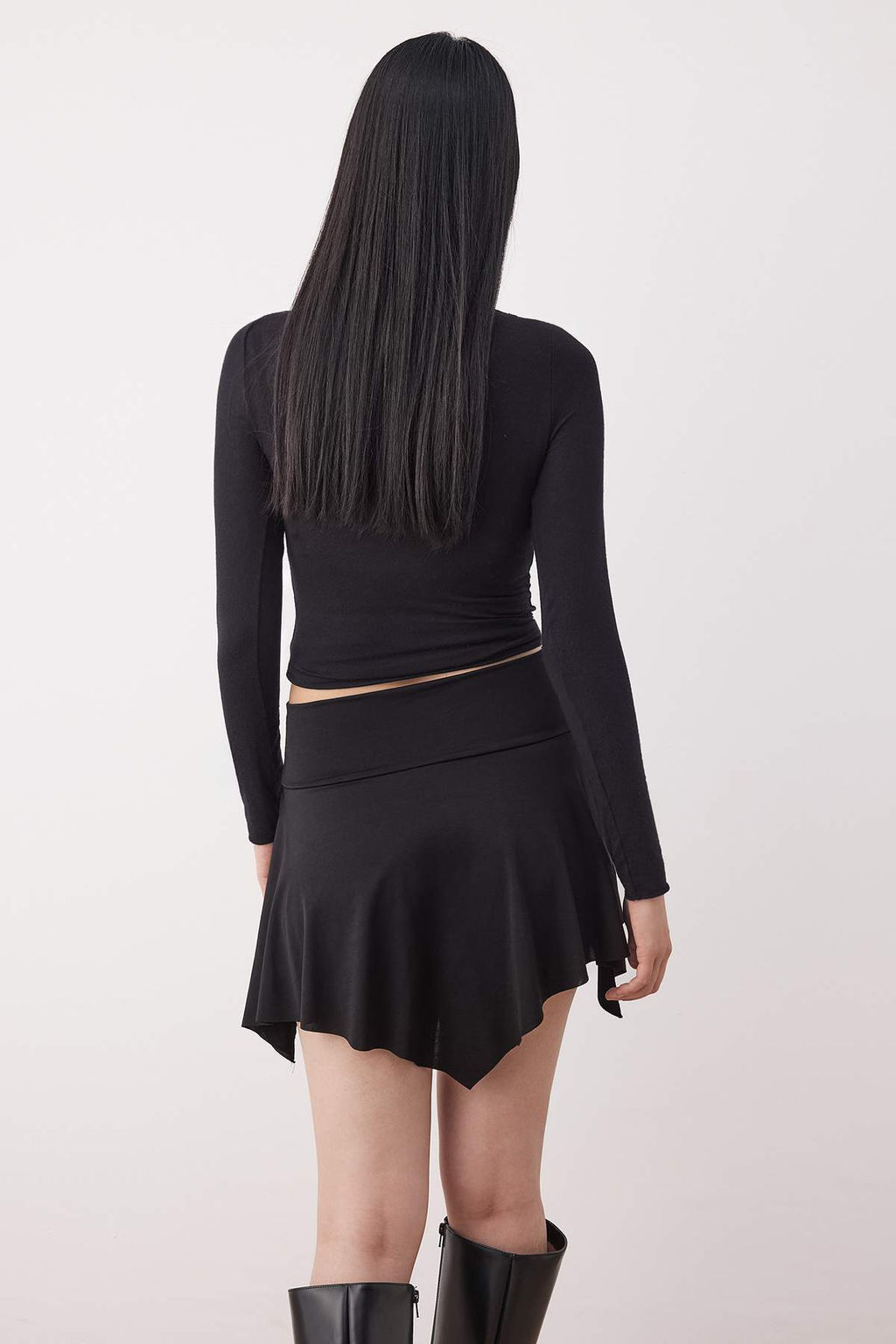 Siyah Asimetrik Aksesuar Detayl? Mini Orme Etek TWOSS25ET00214 - Trendyolmilla фото 4