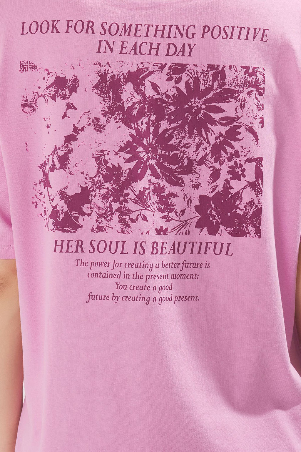 TRENDYOLMILLA Pembe Premium %100 Pamuk On ve Arka Bask?l? Oversize/Genis Kal?p Orme T-Shirt TWOSS23TS00269 фото 3