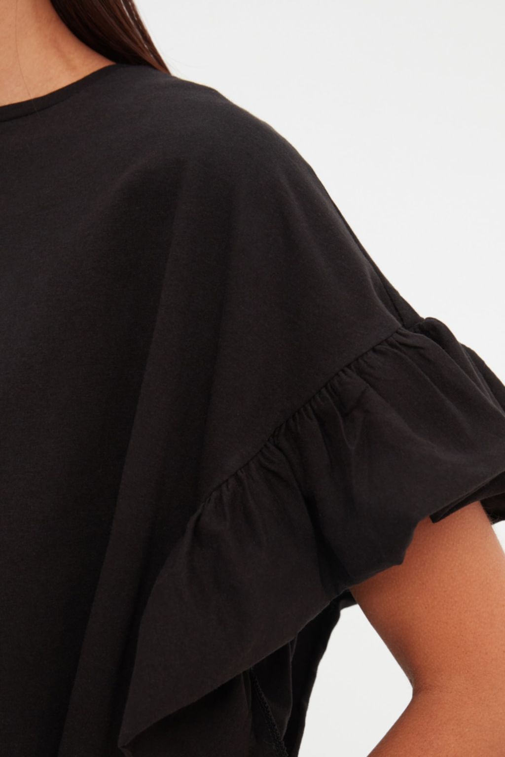 Siyah %100 Pamuk F?rf?r Detayl? Basic Bisiklet Yaka Orme T-Shirt TWOSS22TS2429