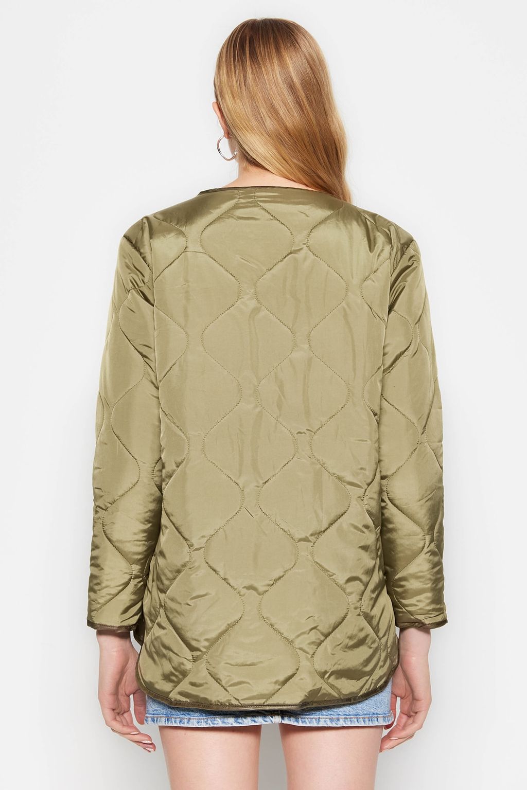 TRENDYOLMILLA Haki Renk Bloklu Su Itici Kapitone Mont TWOAW23MO00134 фото 16