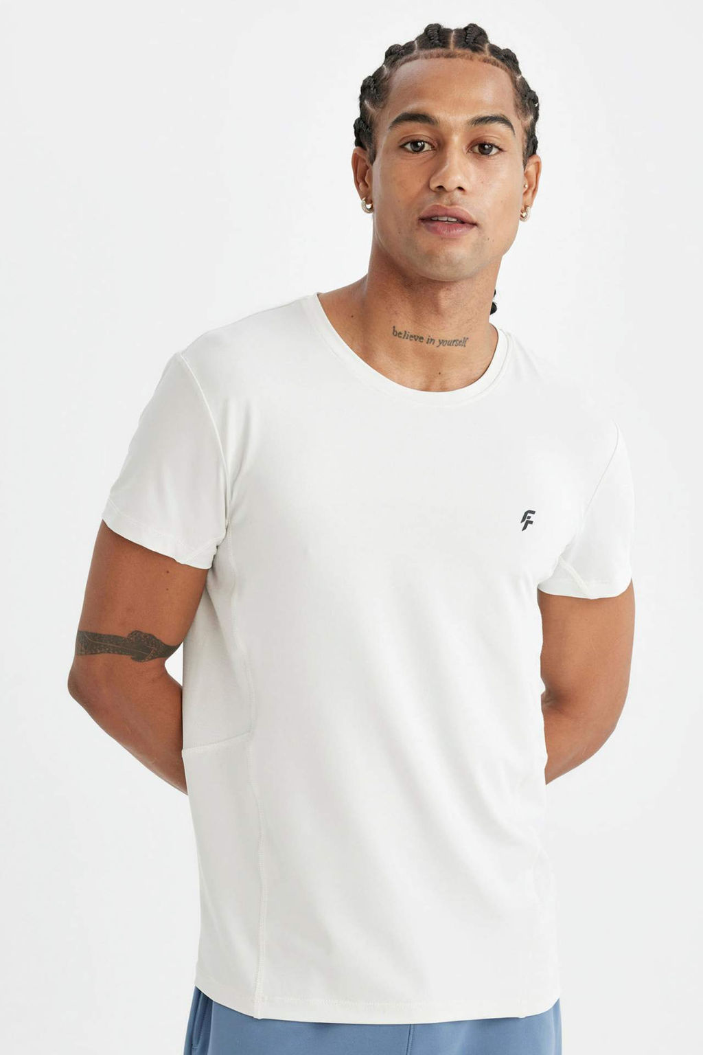 DeFactoFit Slim Fit Dar Kesim Bisiklet Yaka Sporcu K?sa Kollu Tisort  фото 2