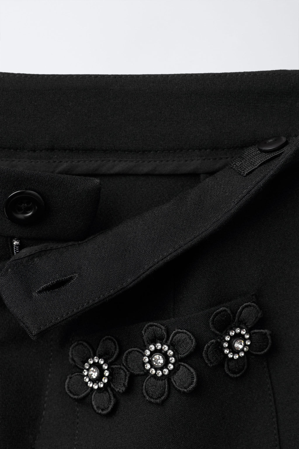 TROUSERS WITH FLORAL JEWEL DETAILS - Zara фото 4