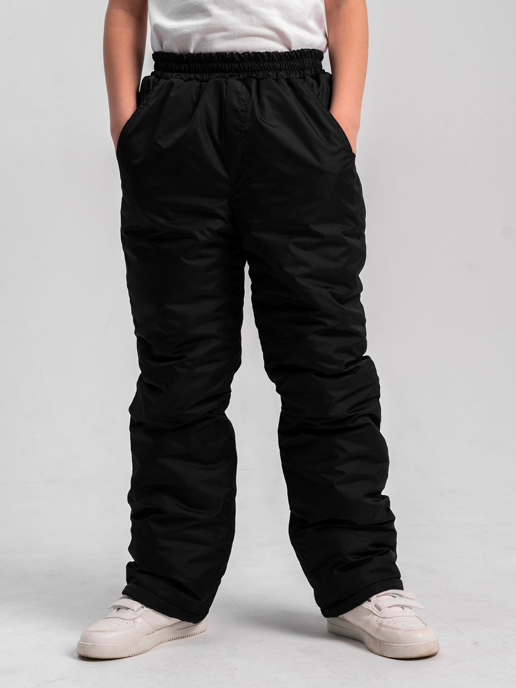 Брюки зимние для мальчика черный