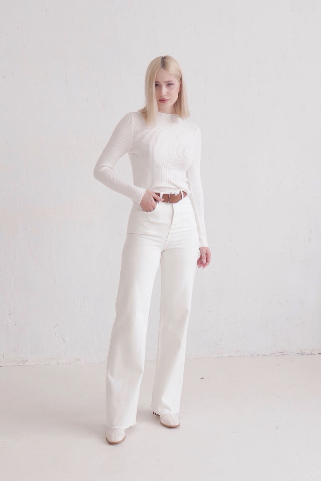 12218 Джинсы белые - Martichelli фото 2