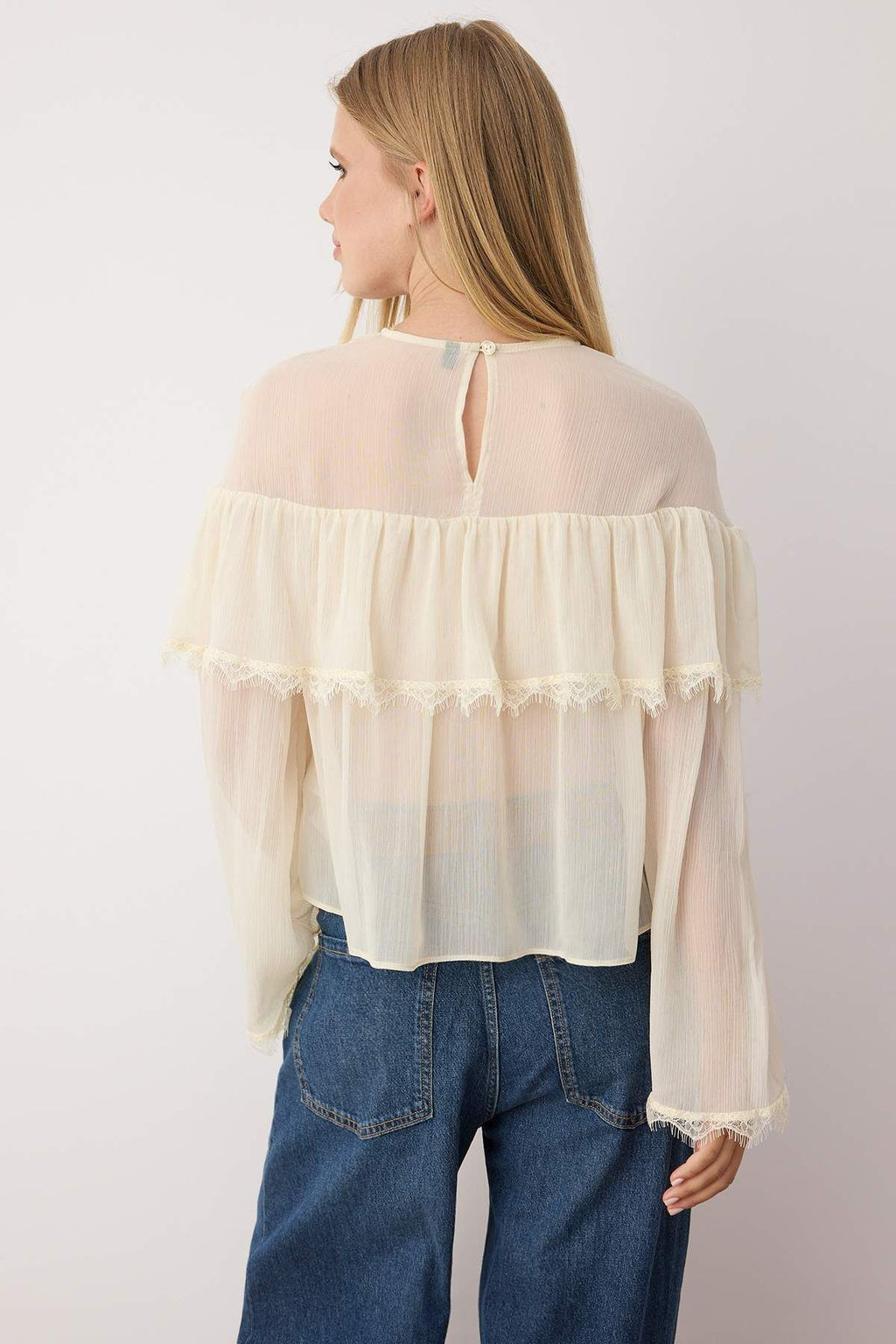 Ekru Sifon Dantel Detayl? Bisiklet Yaka Dokuma Bluz TWOAW26BZ00055 - Trendyolmilla фото 4