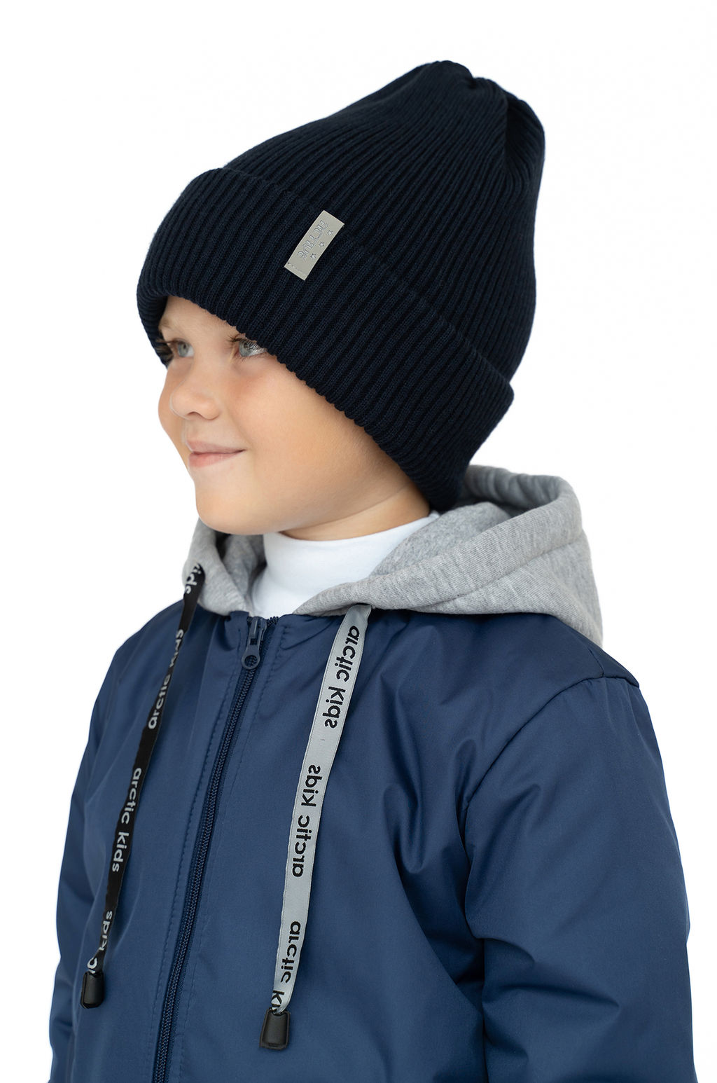 Шапка вязаная темносиняя