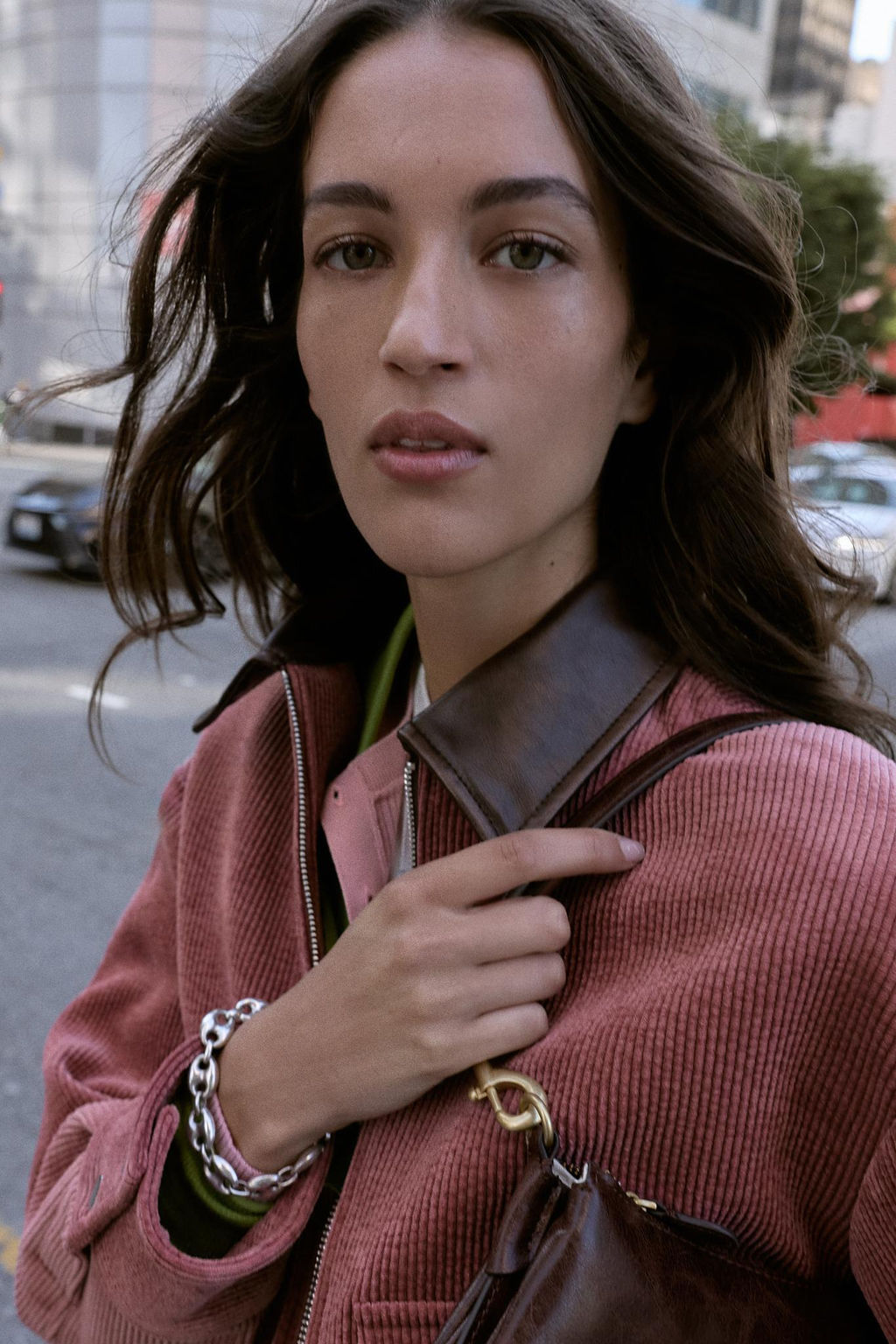 CAZADORA PANA CUELLO EFECTO PIEL / MARSALA - Zara фото 9