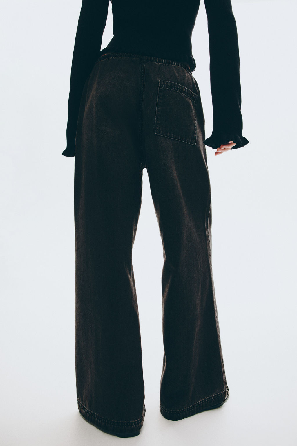 Pantal?n denim con cord?n de ajuste - H&m фото 12