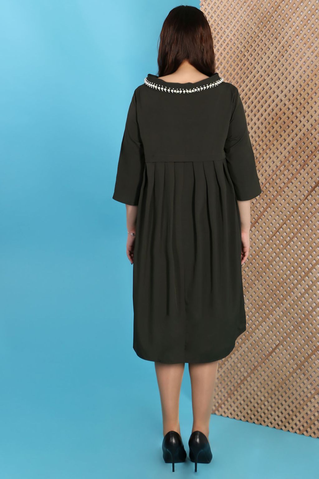 Платье свободное нарядное с жемчугом - Almond фото 8