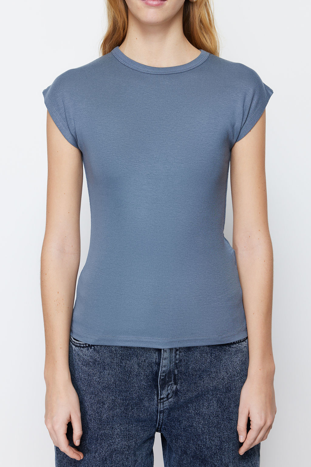 Ac?k Antrasit Viskoz/Yumusak Kumas Fitted/Vucuda Oturan Esnek Orme Bluz TWOSS23BZ00992